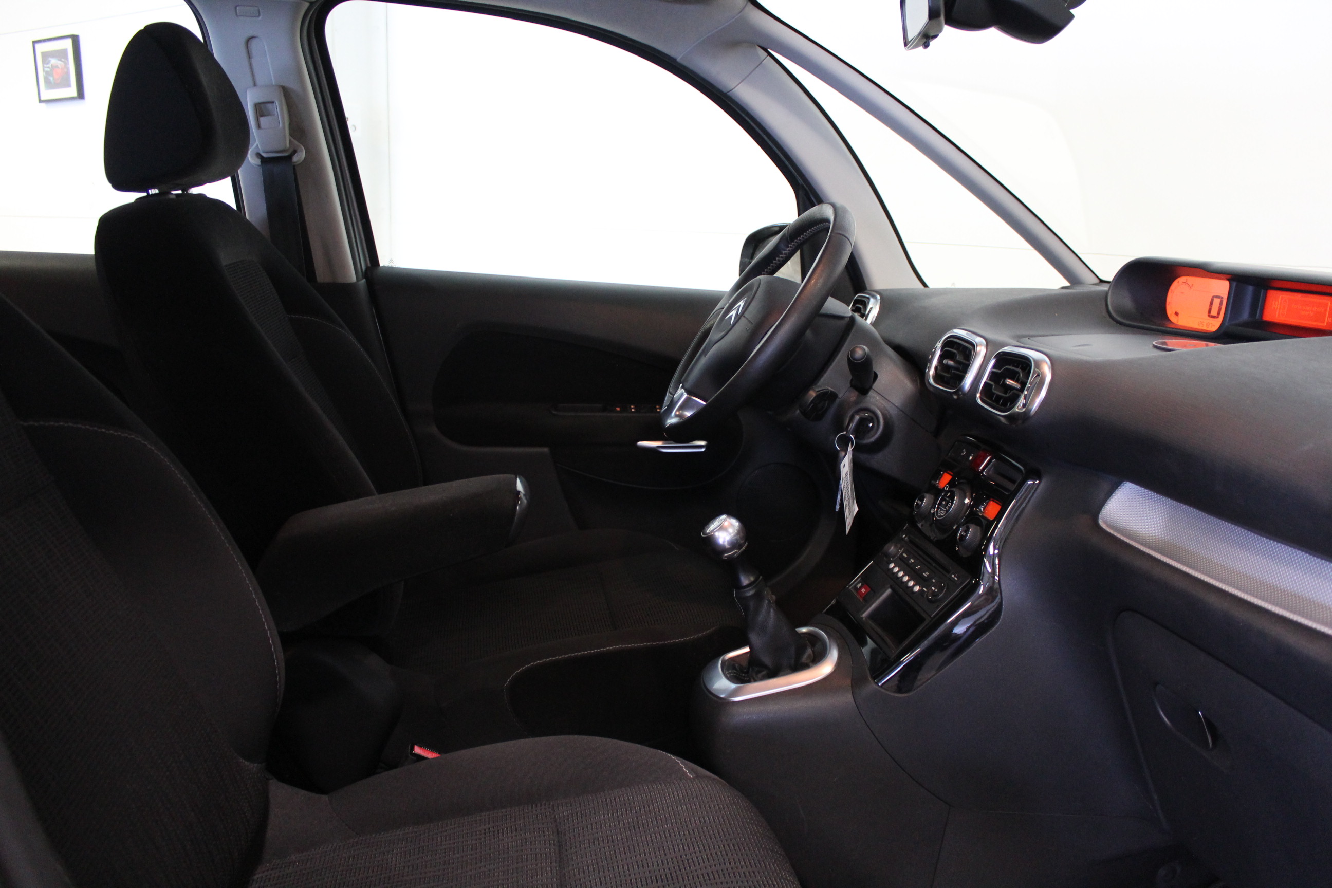 CITROEN C3 PICASSO De 2011 Olivet Massoutre VO citroen-c3-picasso-de-2011-olivet-massoutre-vo
