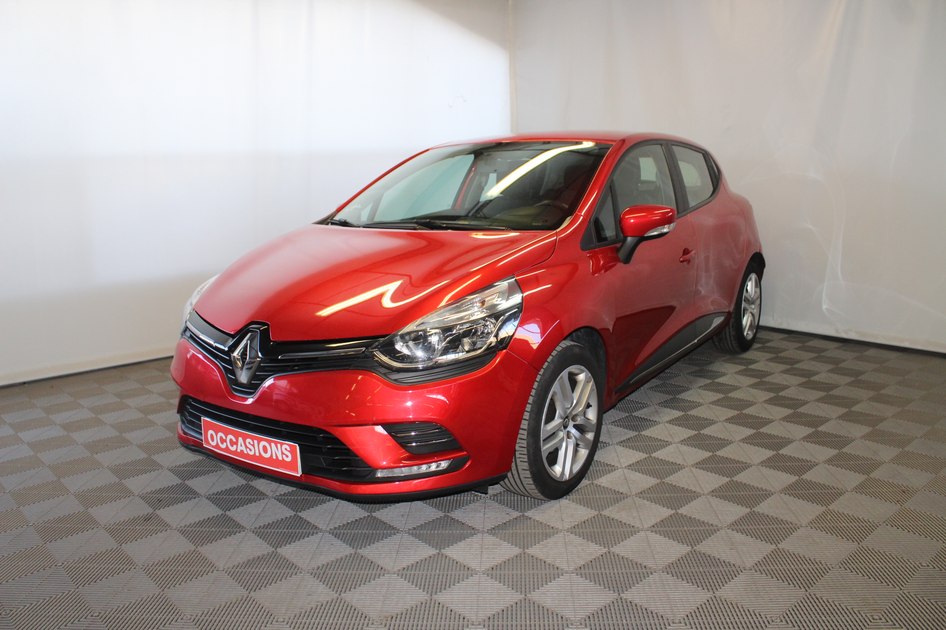 RENAULT CLIO IV de 2016 - Clermont-Ferrand - Massoutre VO