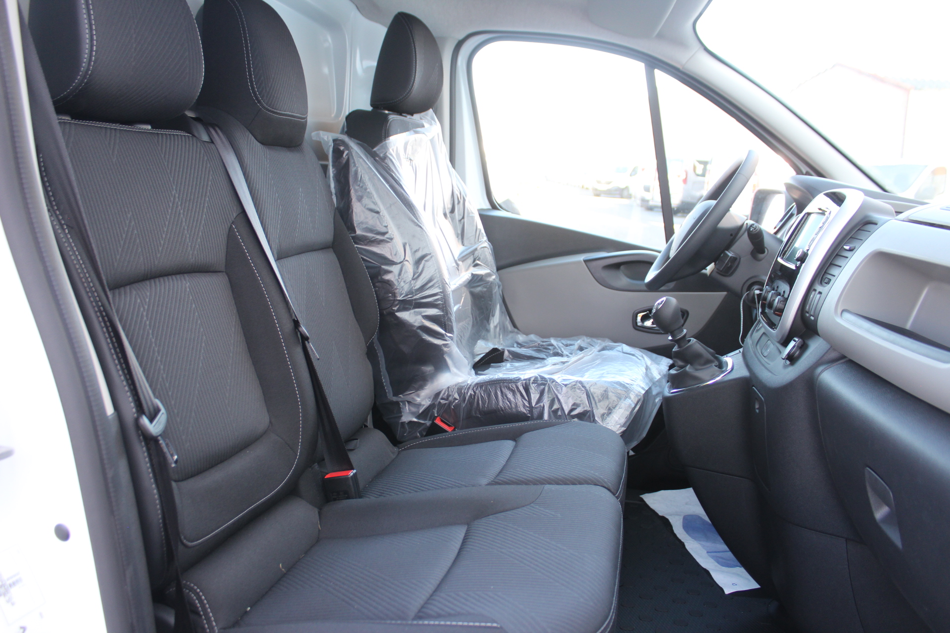 RENAULT TRAFIC FOURGON