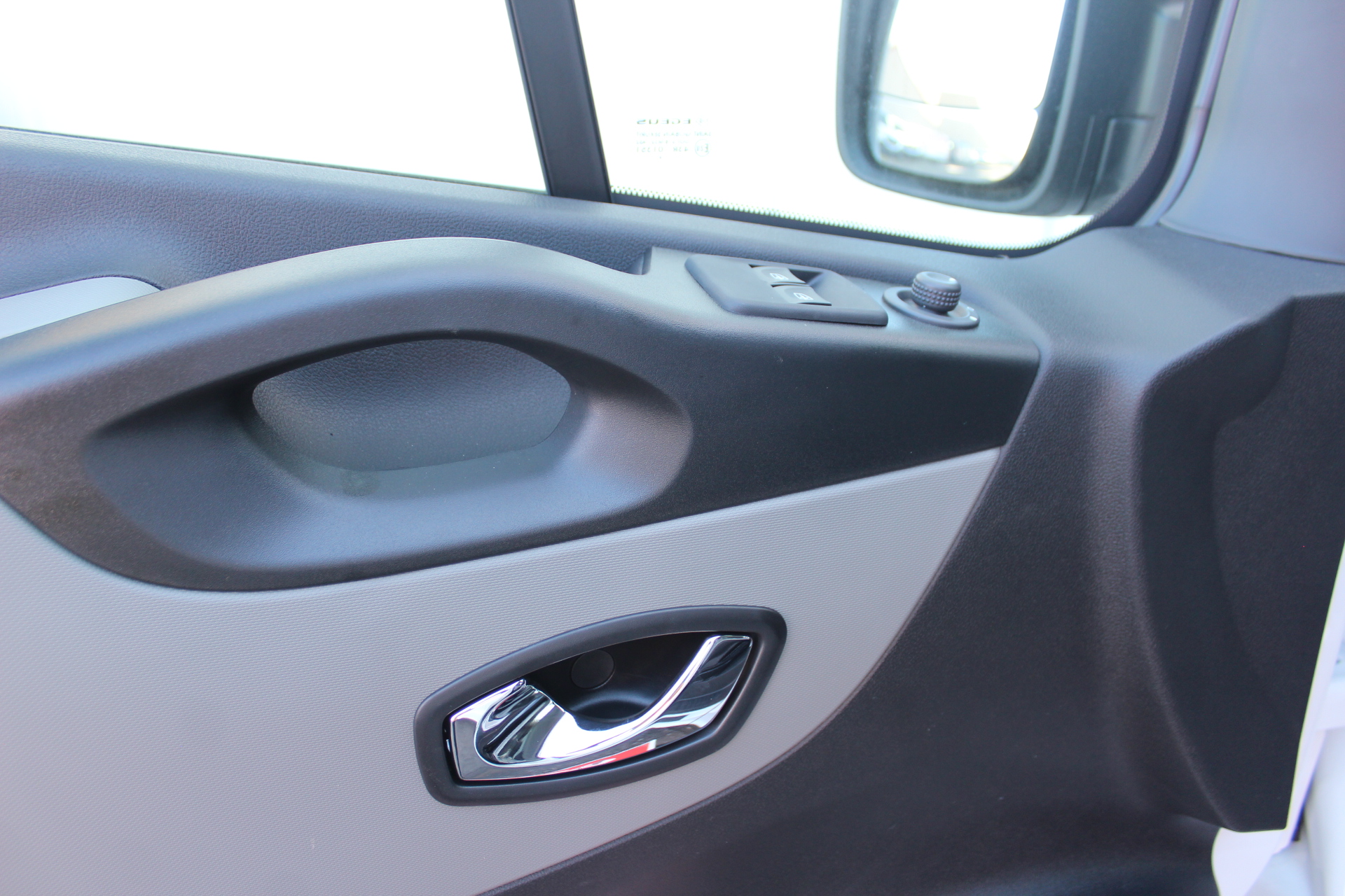 RENAULT TRAFIC FOURGON