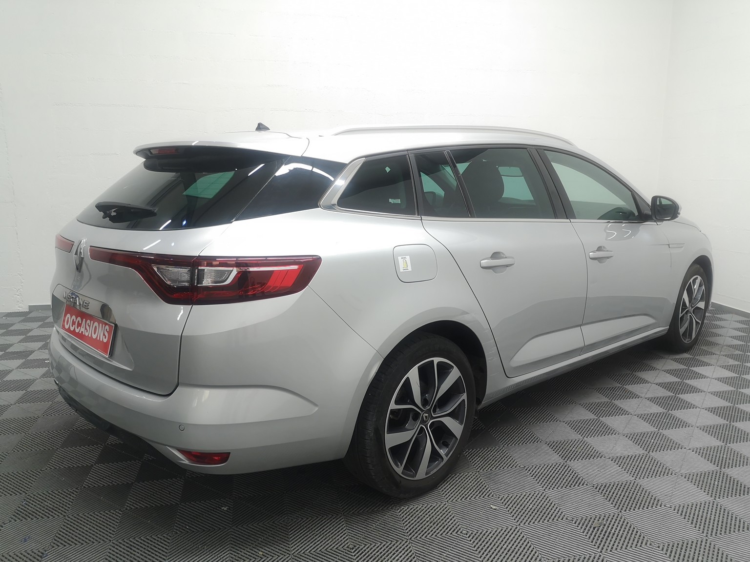 RENAULT MEGANE IV ESTATE