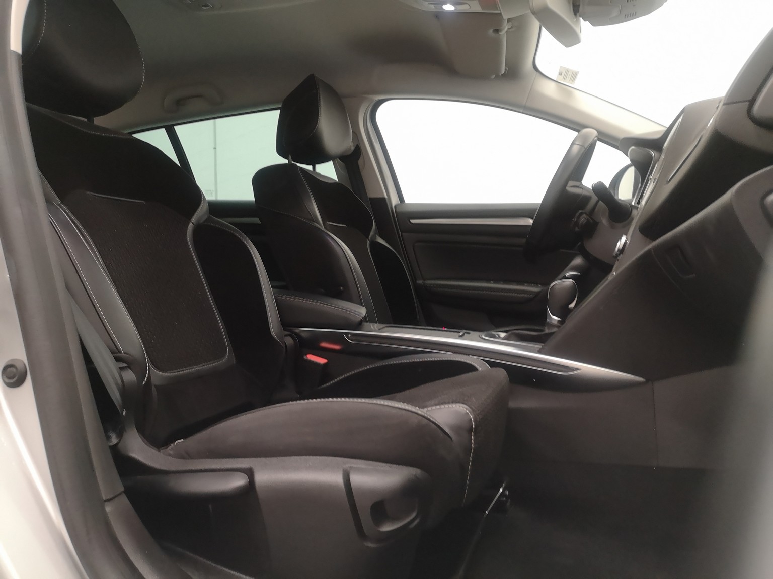 RENAULT MEGANE IV ESTATE
