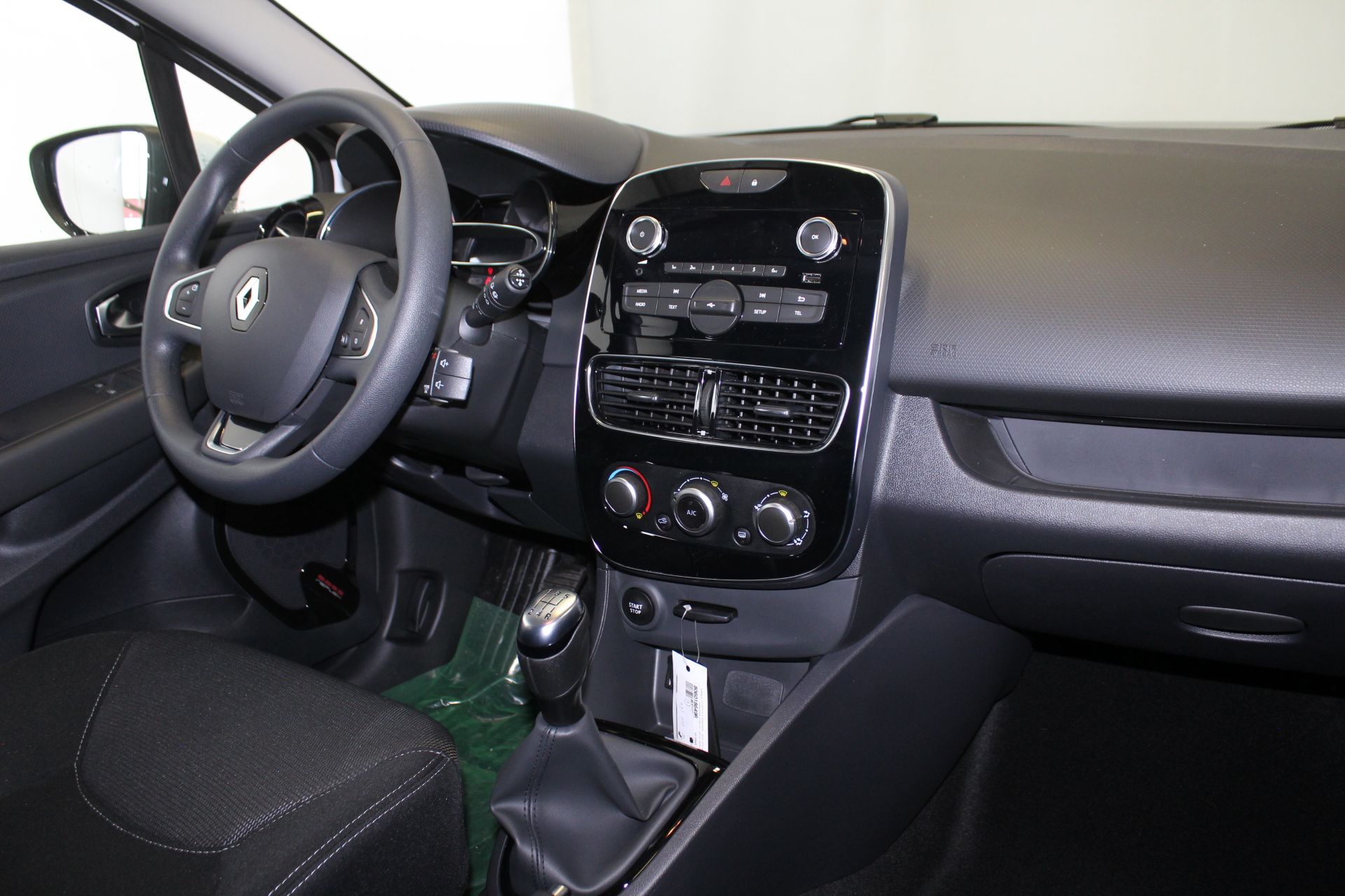 RENAULT CLIO IV