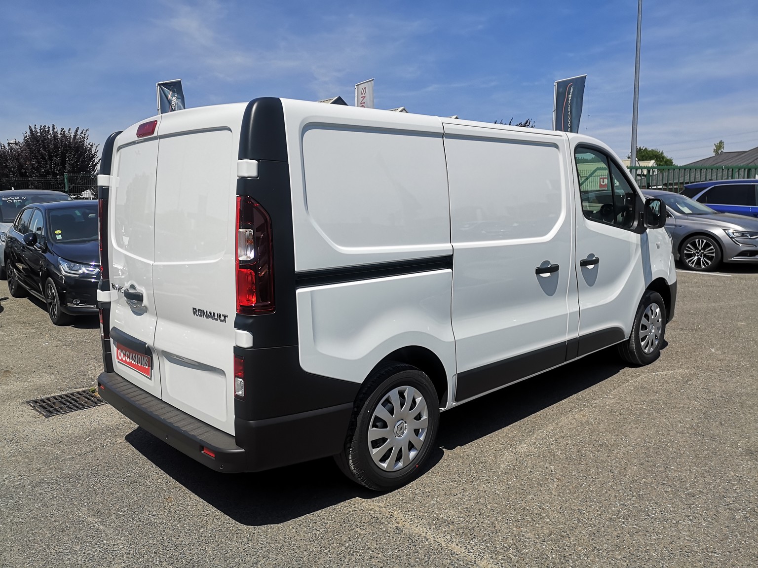 RENAULT TRAFIC