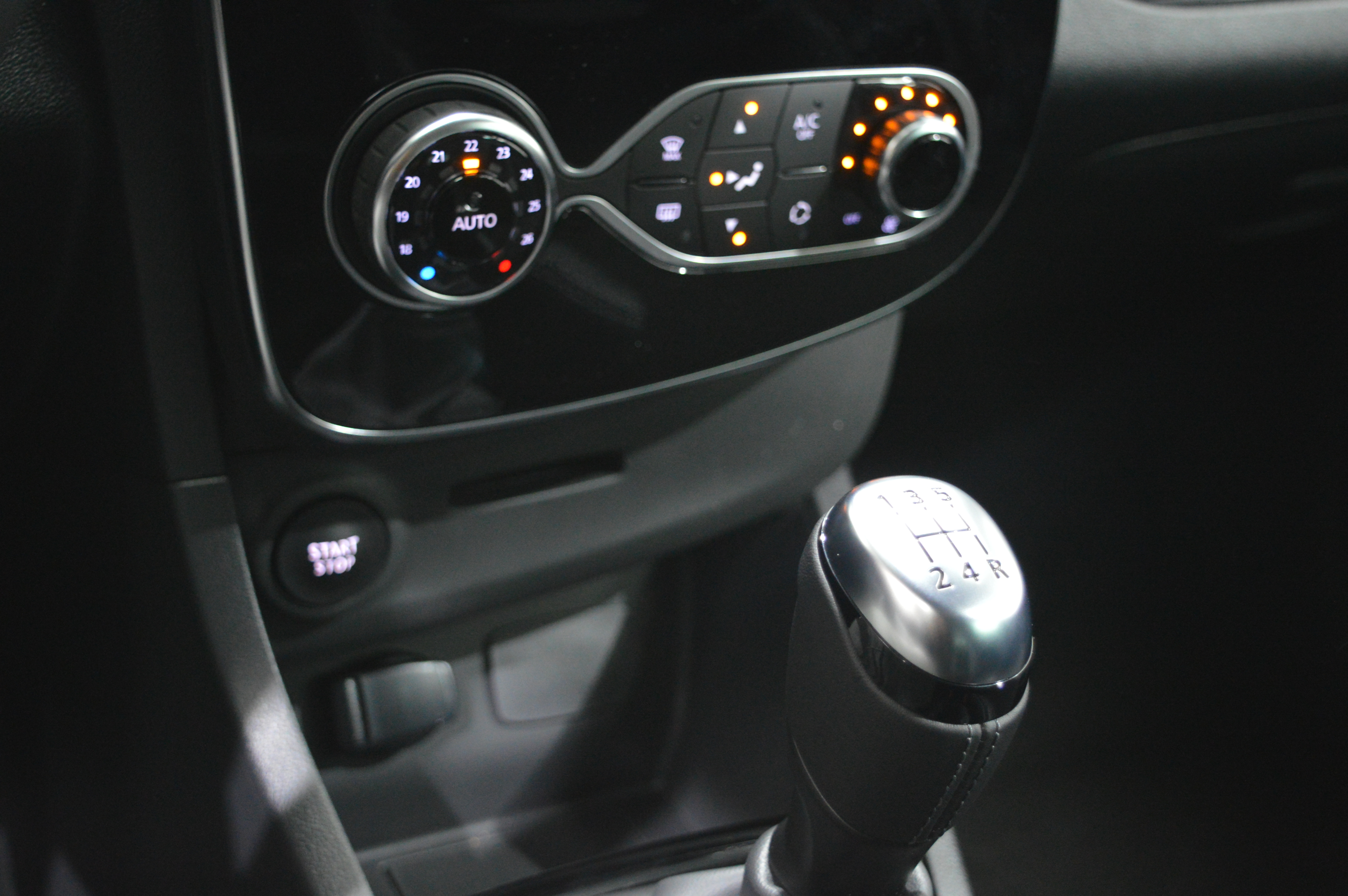 RENAULT CLIO IV