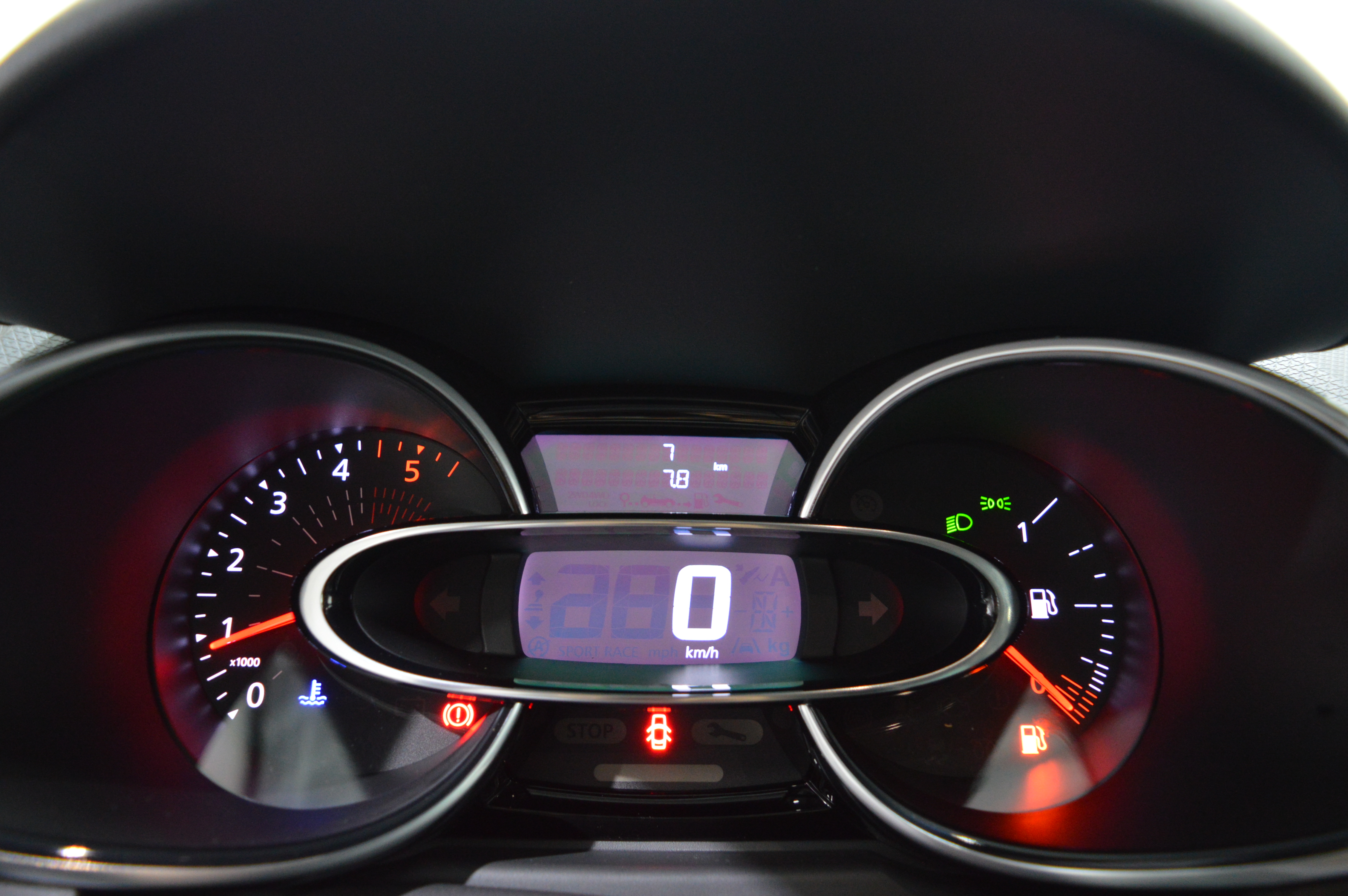RENAULT CLIO IV