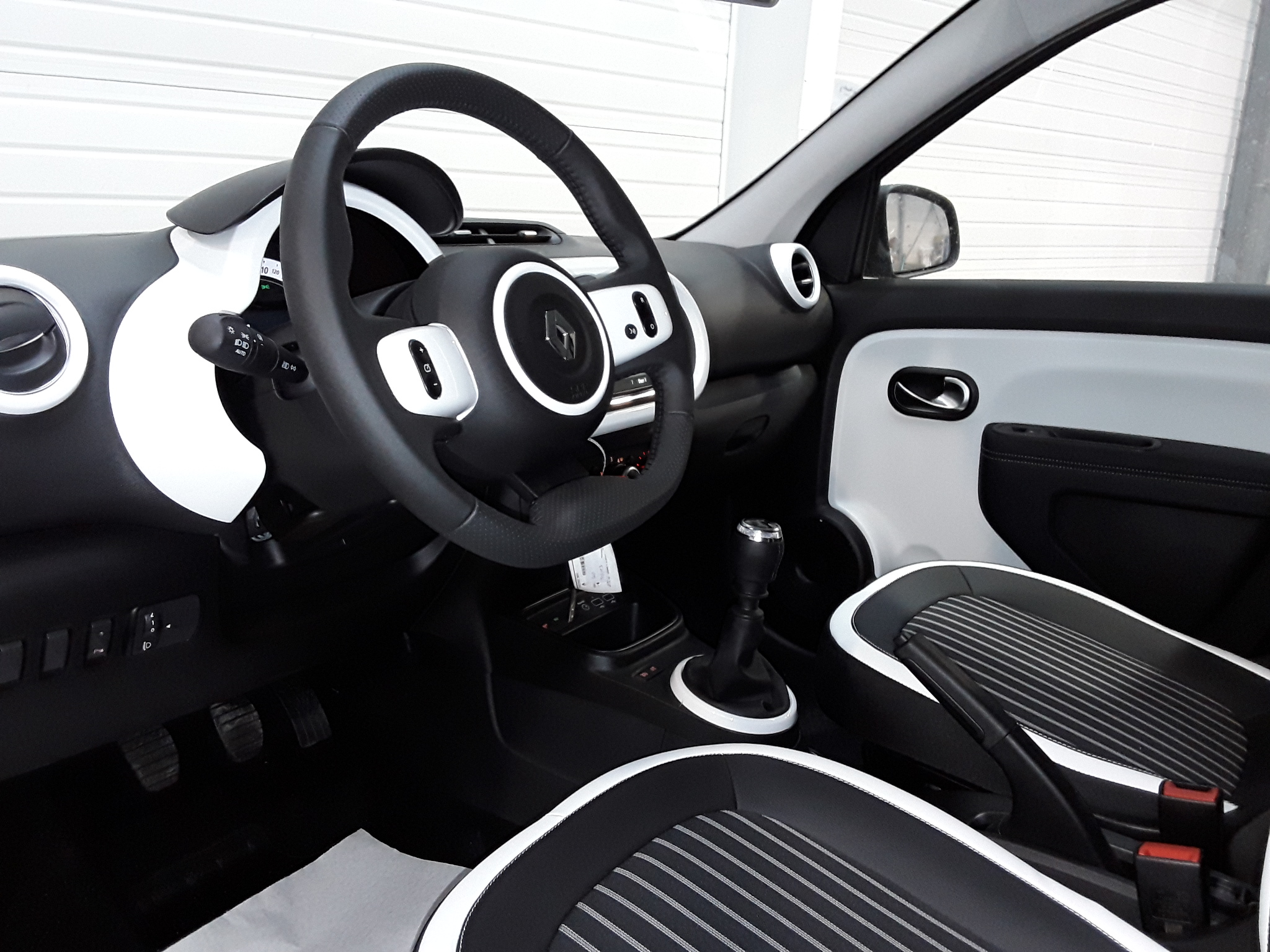 RENAULT TWINGO III