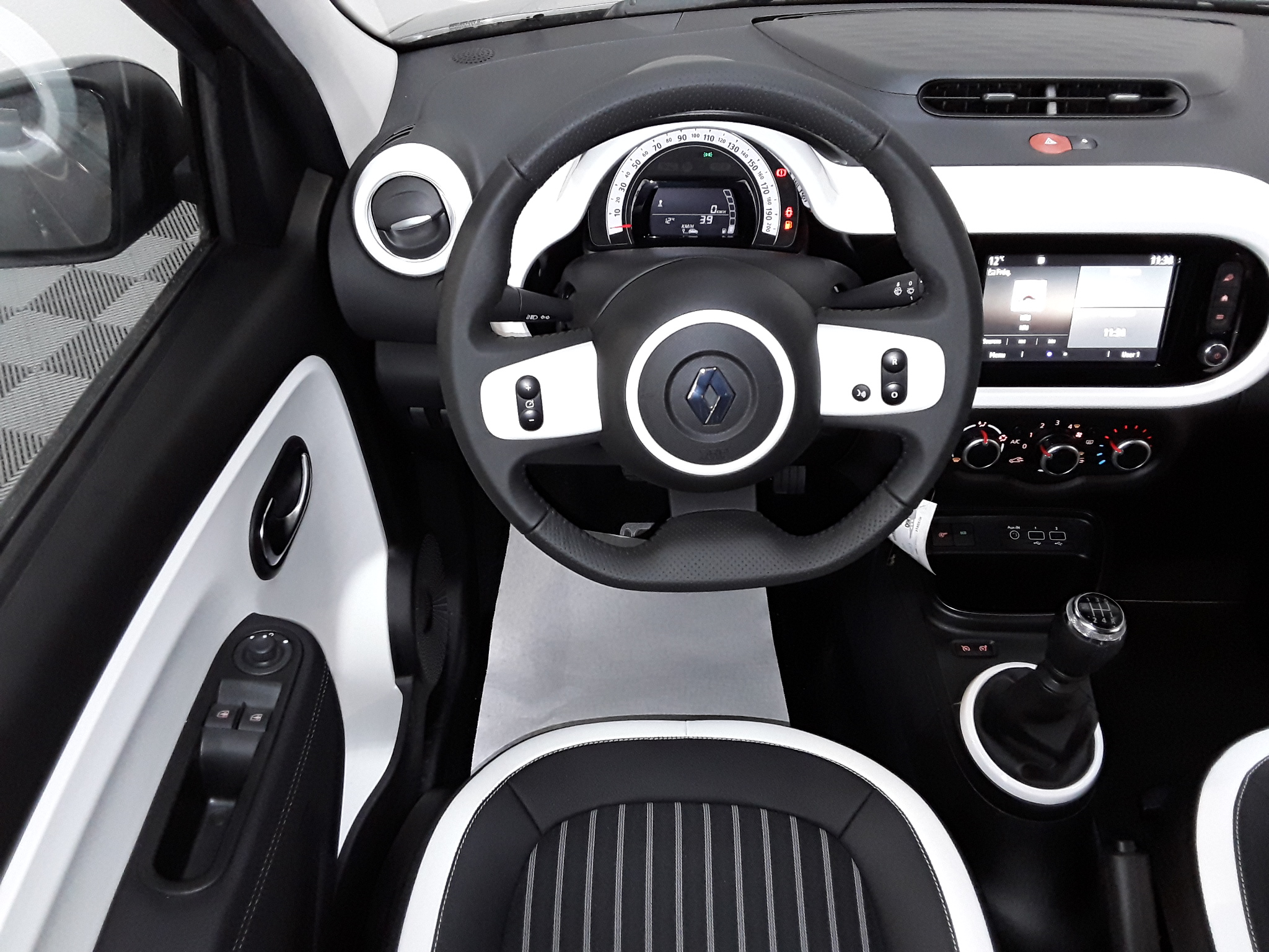 RENAULT TWINGO III