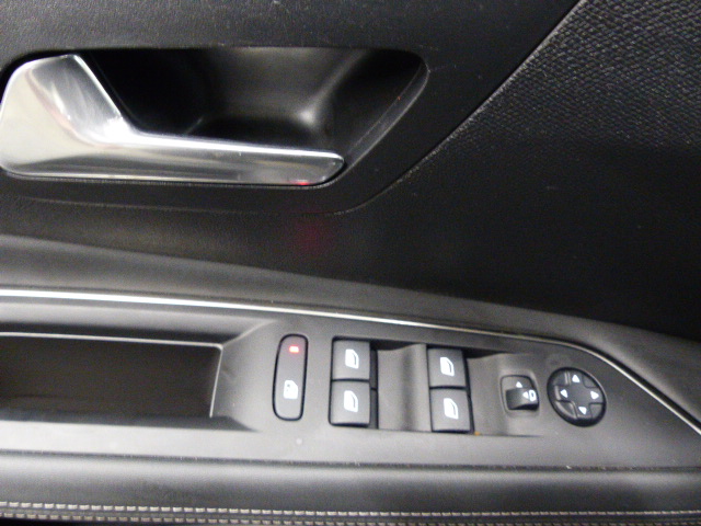 PEUGEOT 3008 BUSINESS