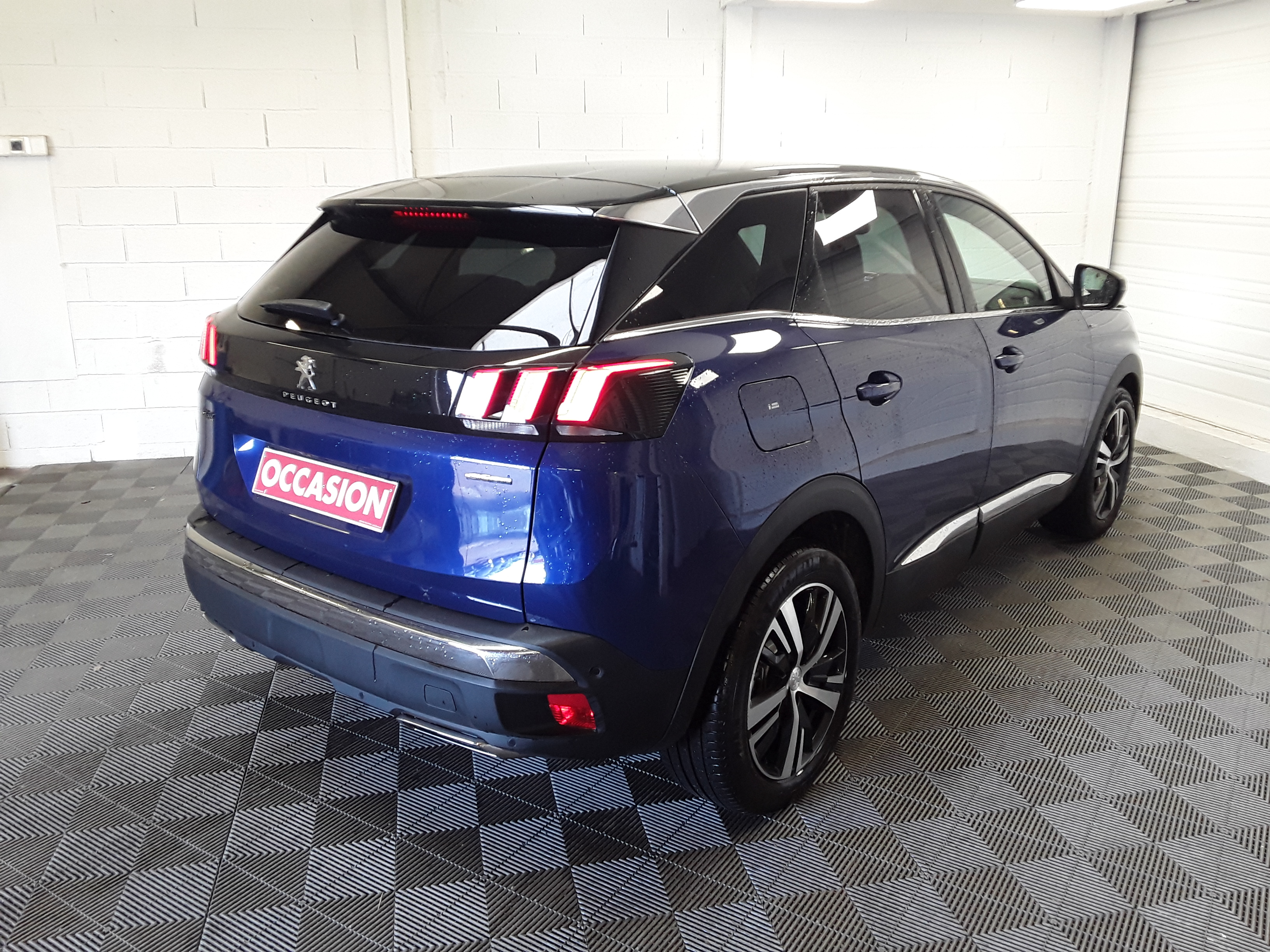 PEUGEOT 3008 BUSINESS