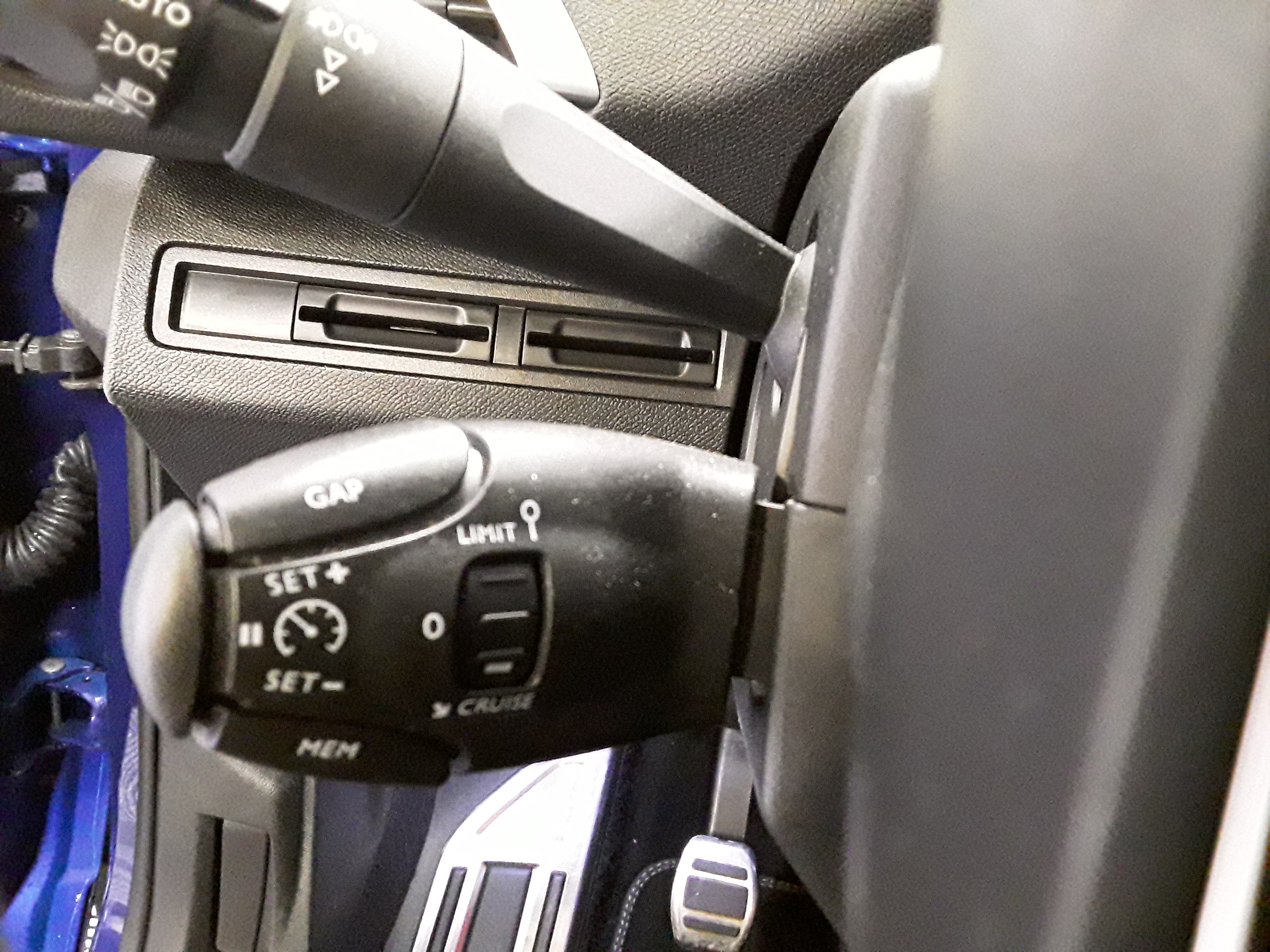 PEUGEOT 3008 BUSINESS