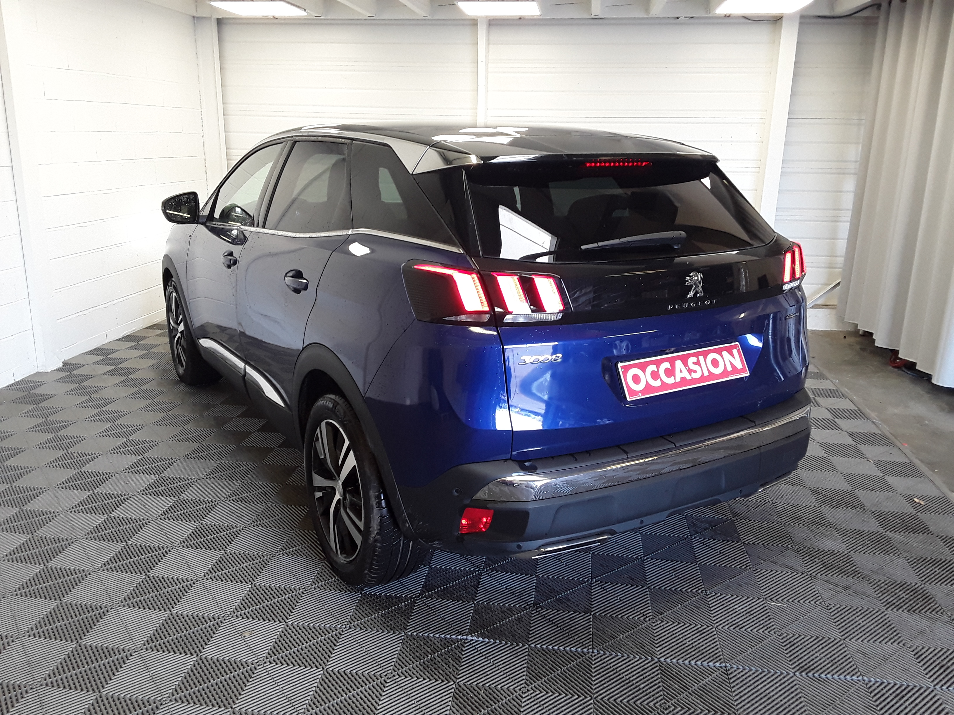 PEUGEOT 3008 BUSINESS