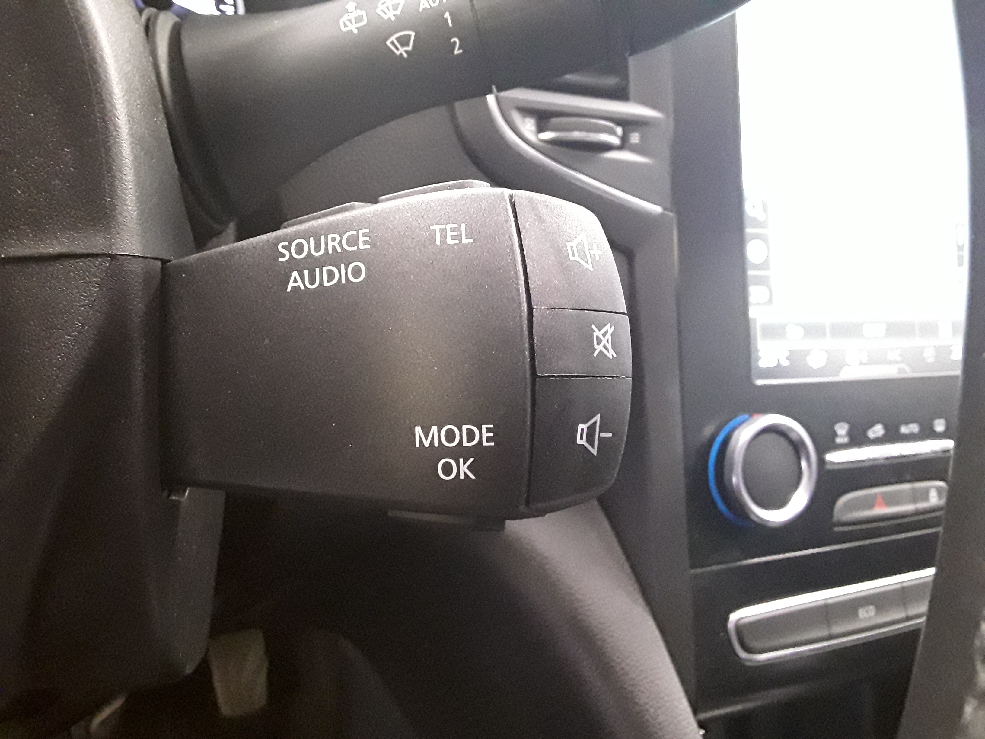 RENAULT MEGANE IV BERLINE