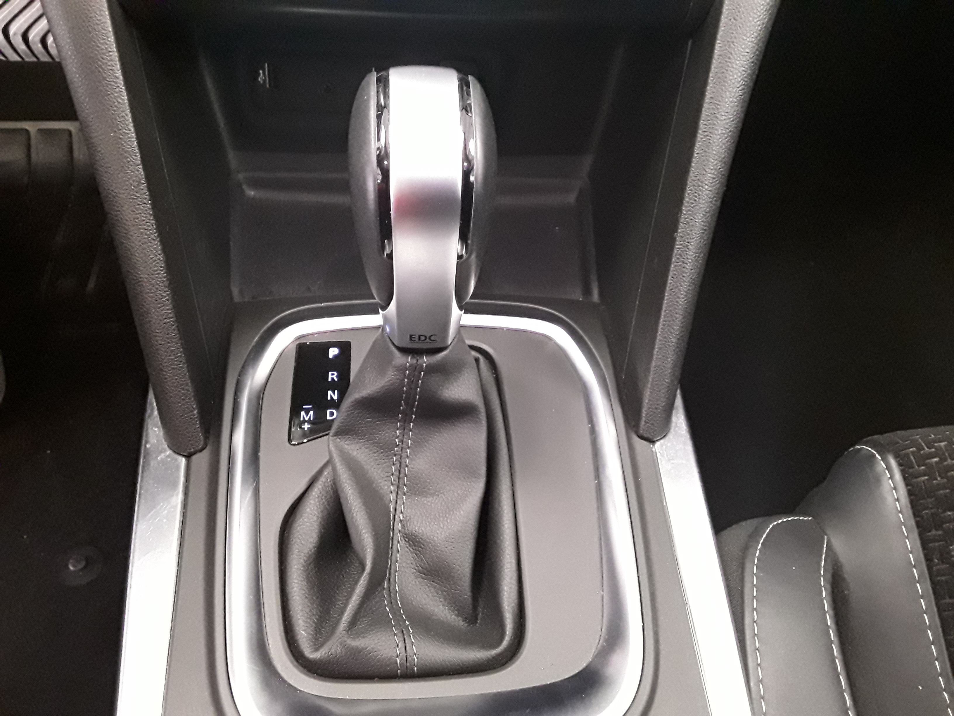 RENAULT MEGANE IV BERLINE