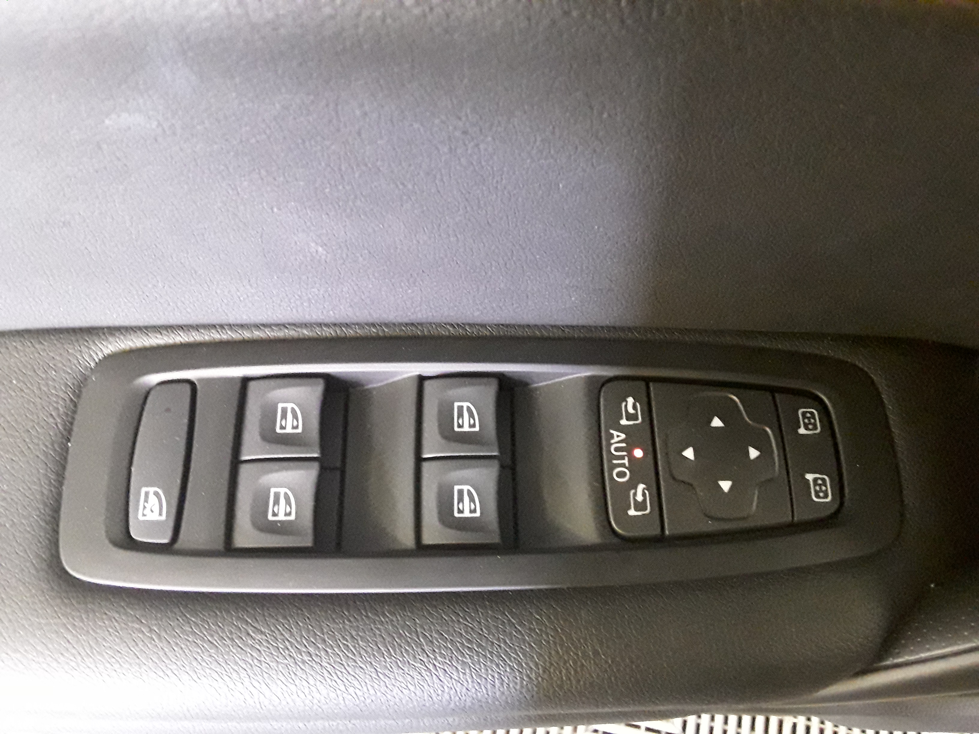 RENAULT MEGANE IV BERLINE