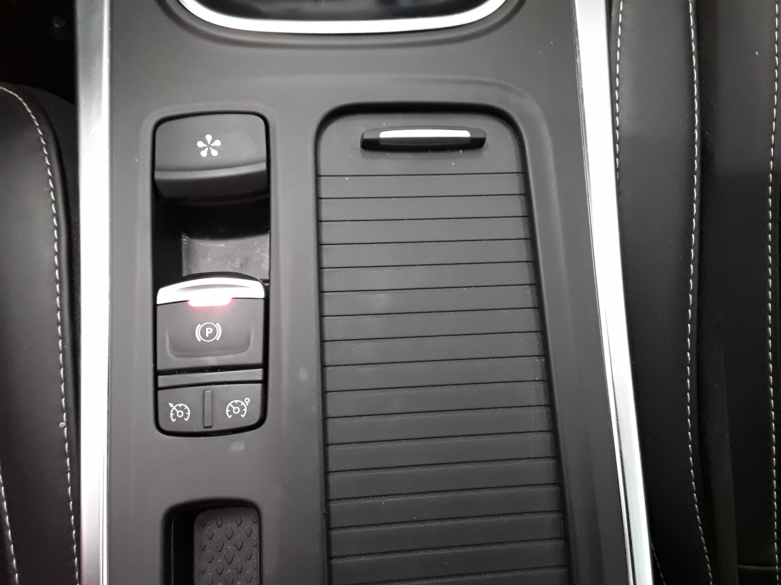 RENAULT MEGANE IV BERLINE