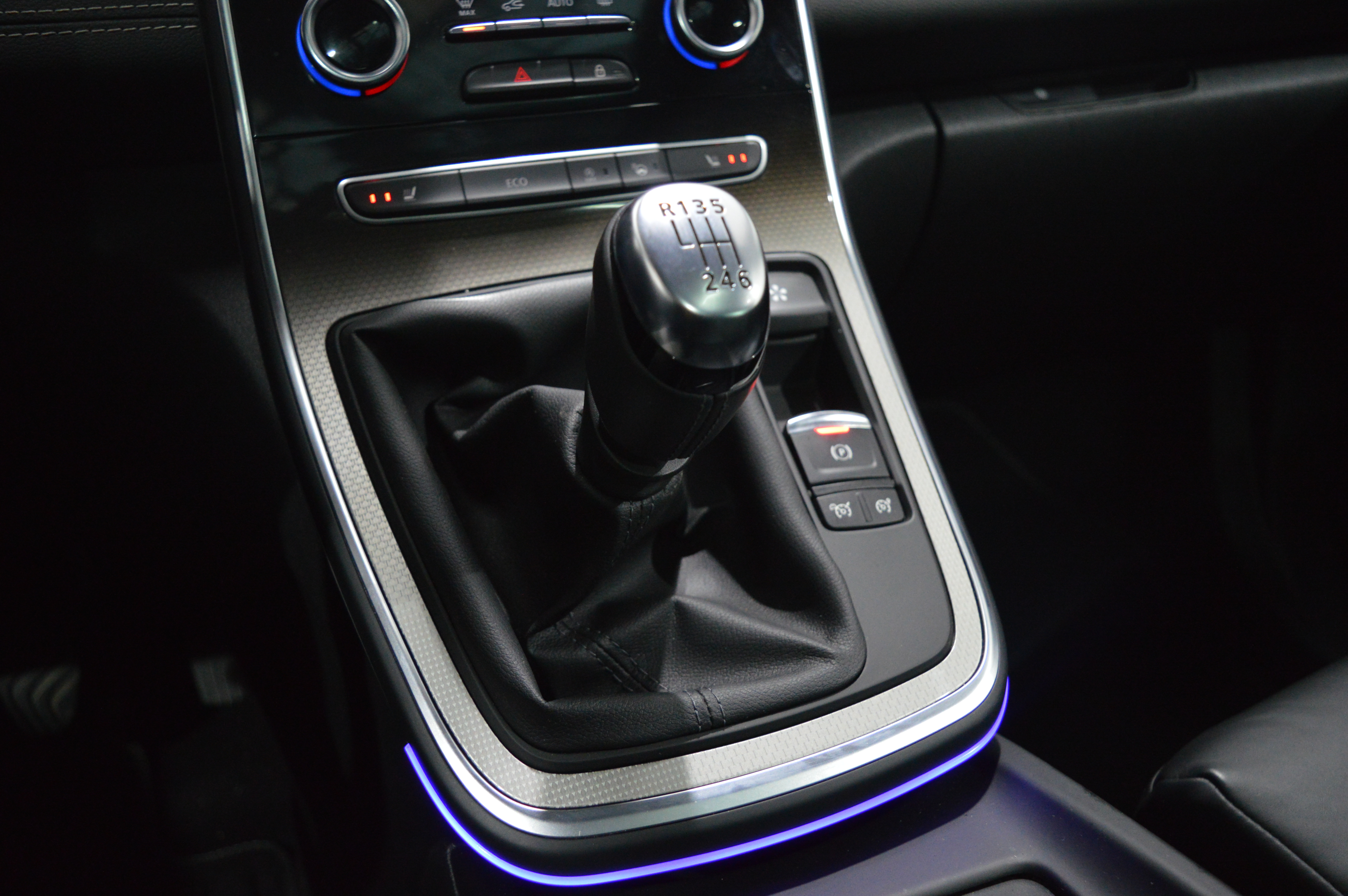 RENAULT SCENIC IV