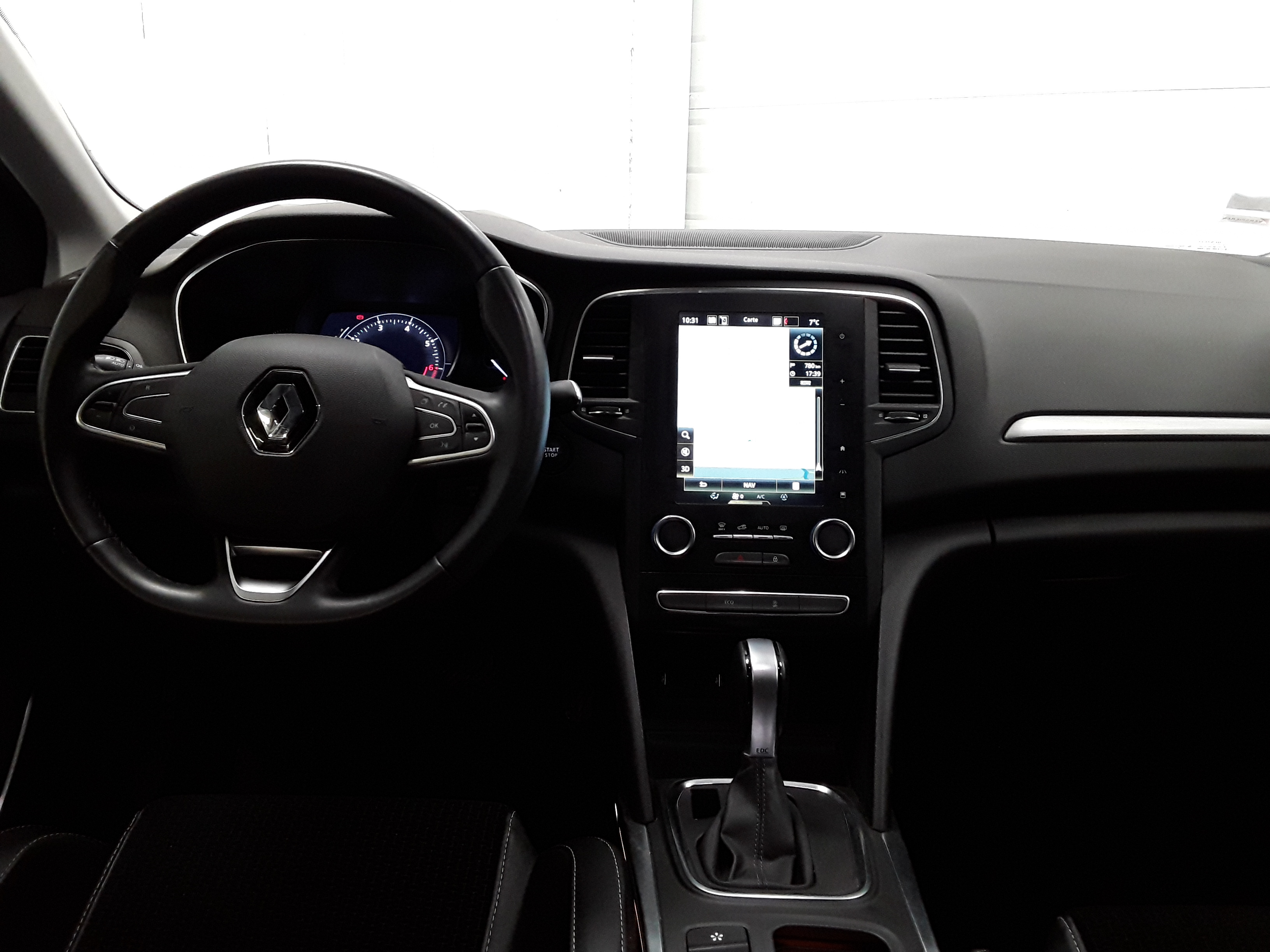 RENAULT MEGANE IV