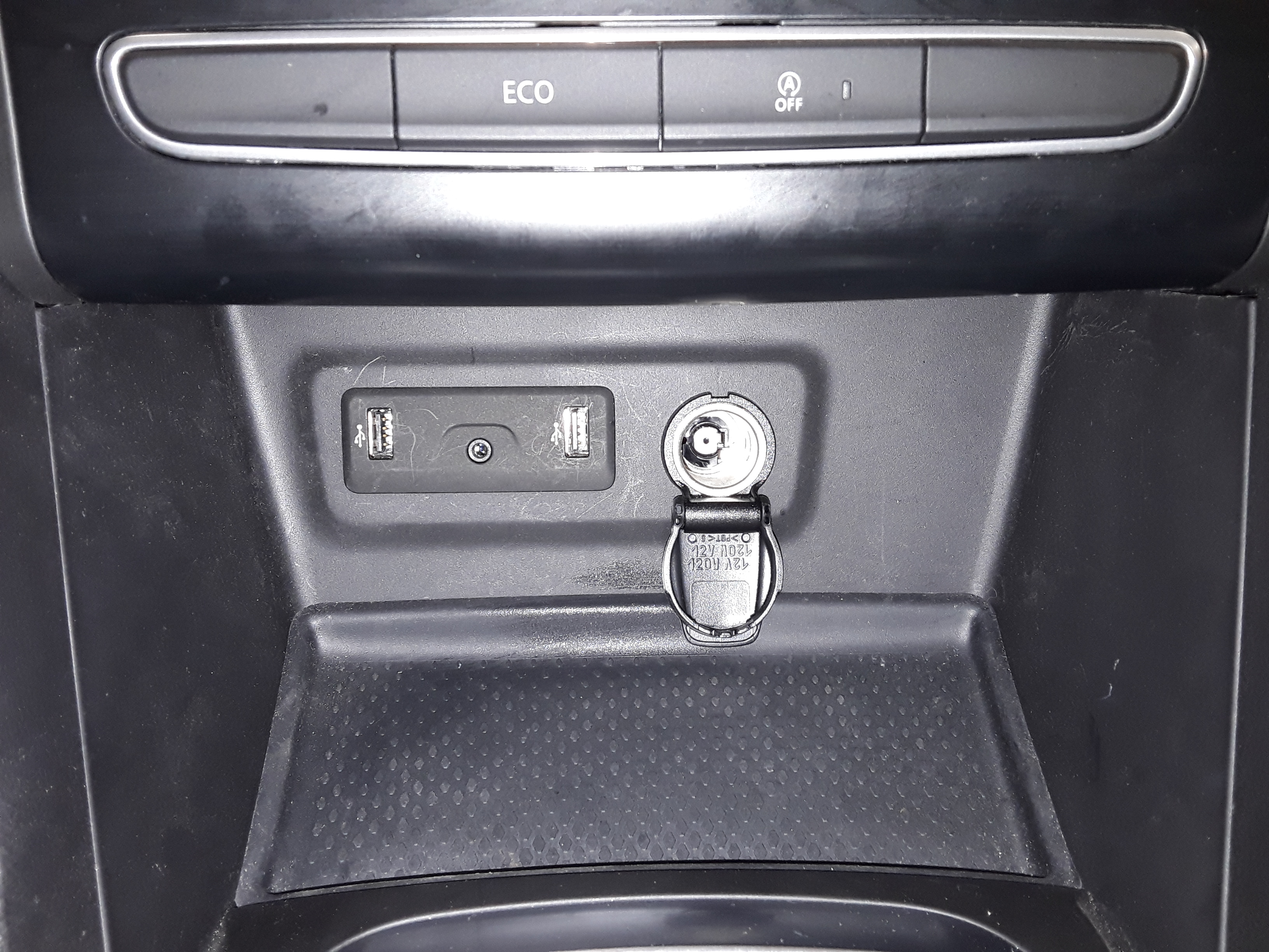 RENAULT MEGANE IV