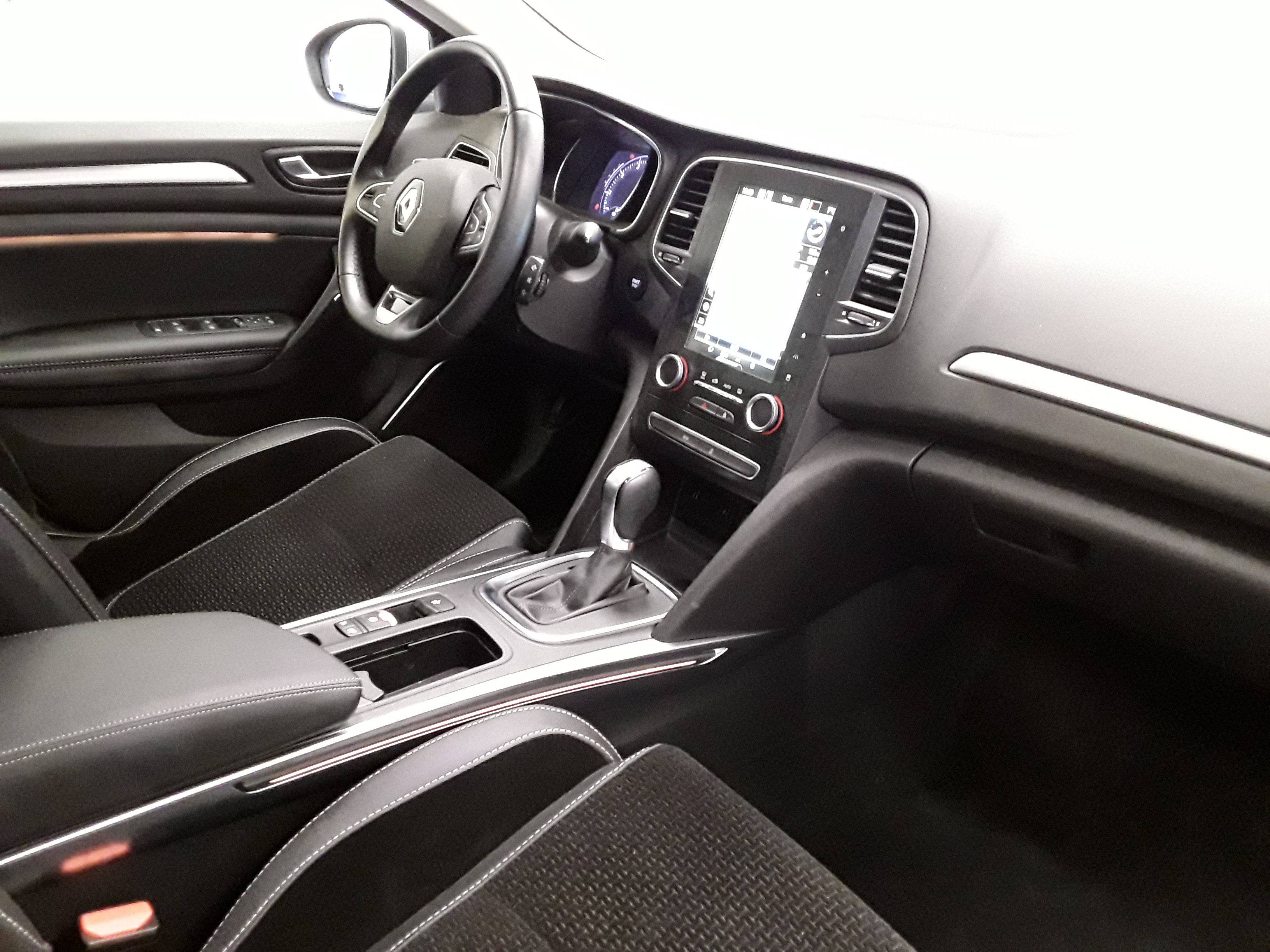 RENAULT MEGANE IV