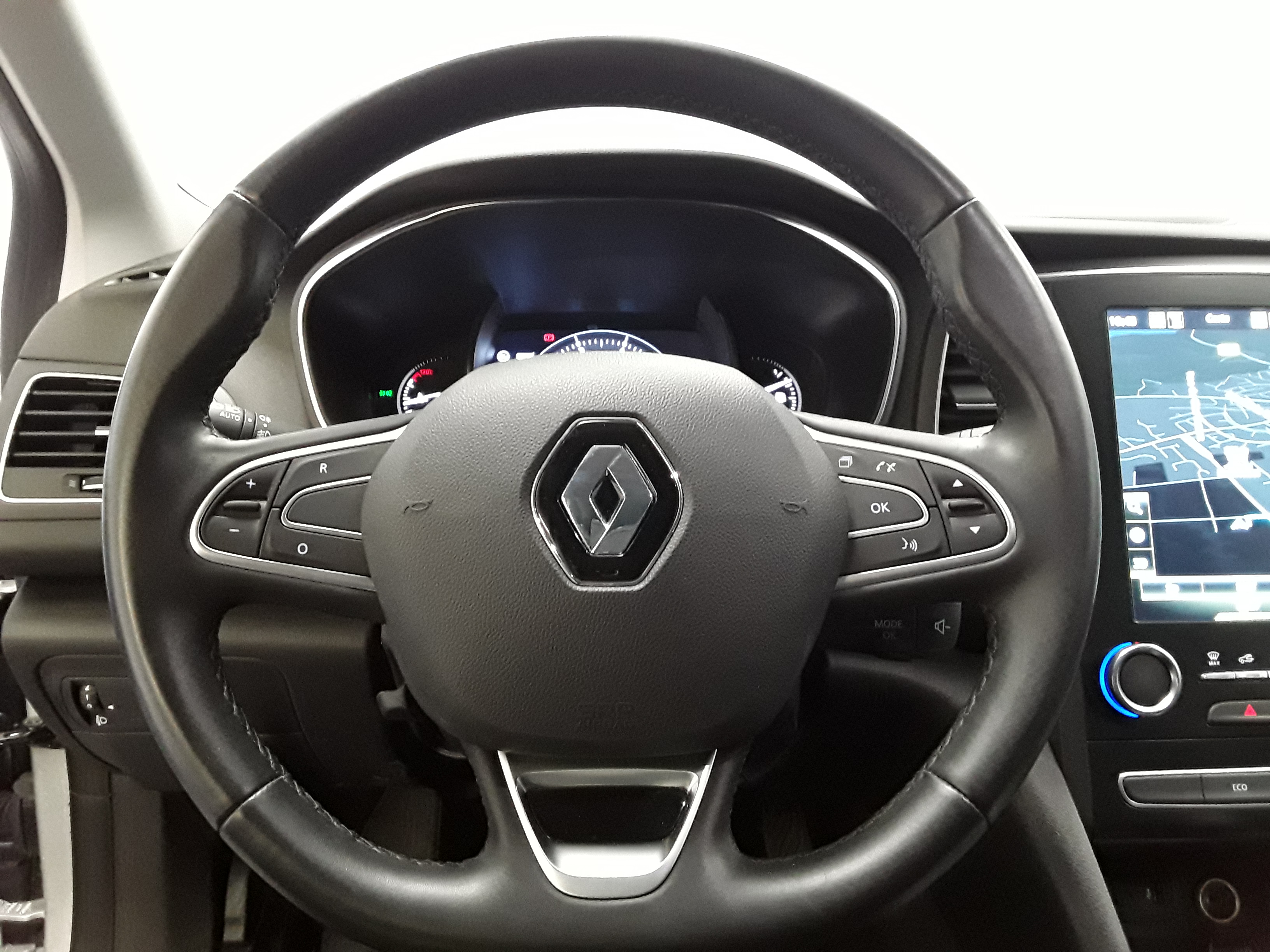 RENAULT MEGANE IV