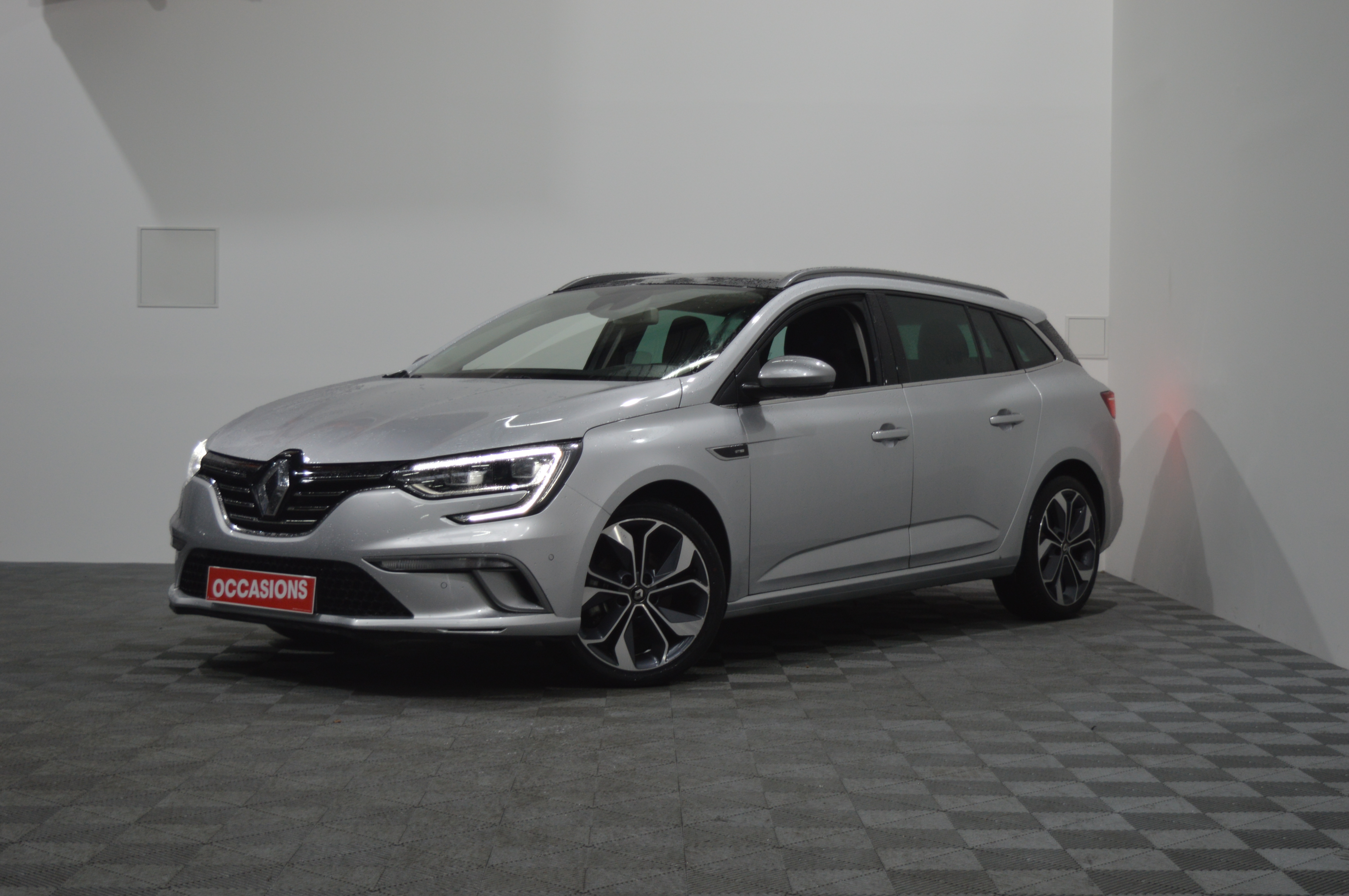 RENAULT MEGANE IV ESTATE