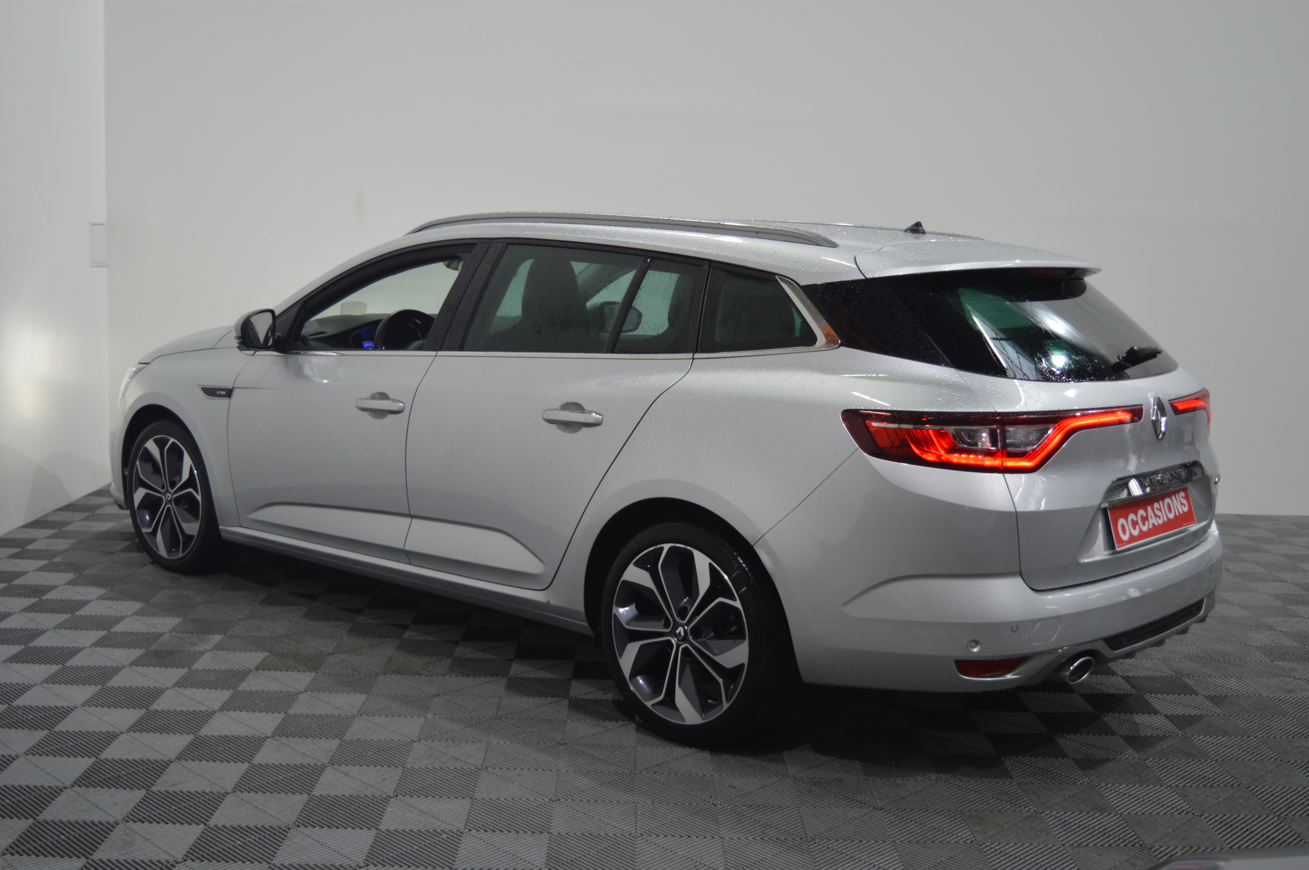 RENAULT MEGANE IV ESTATE