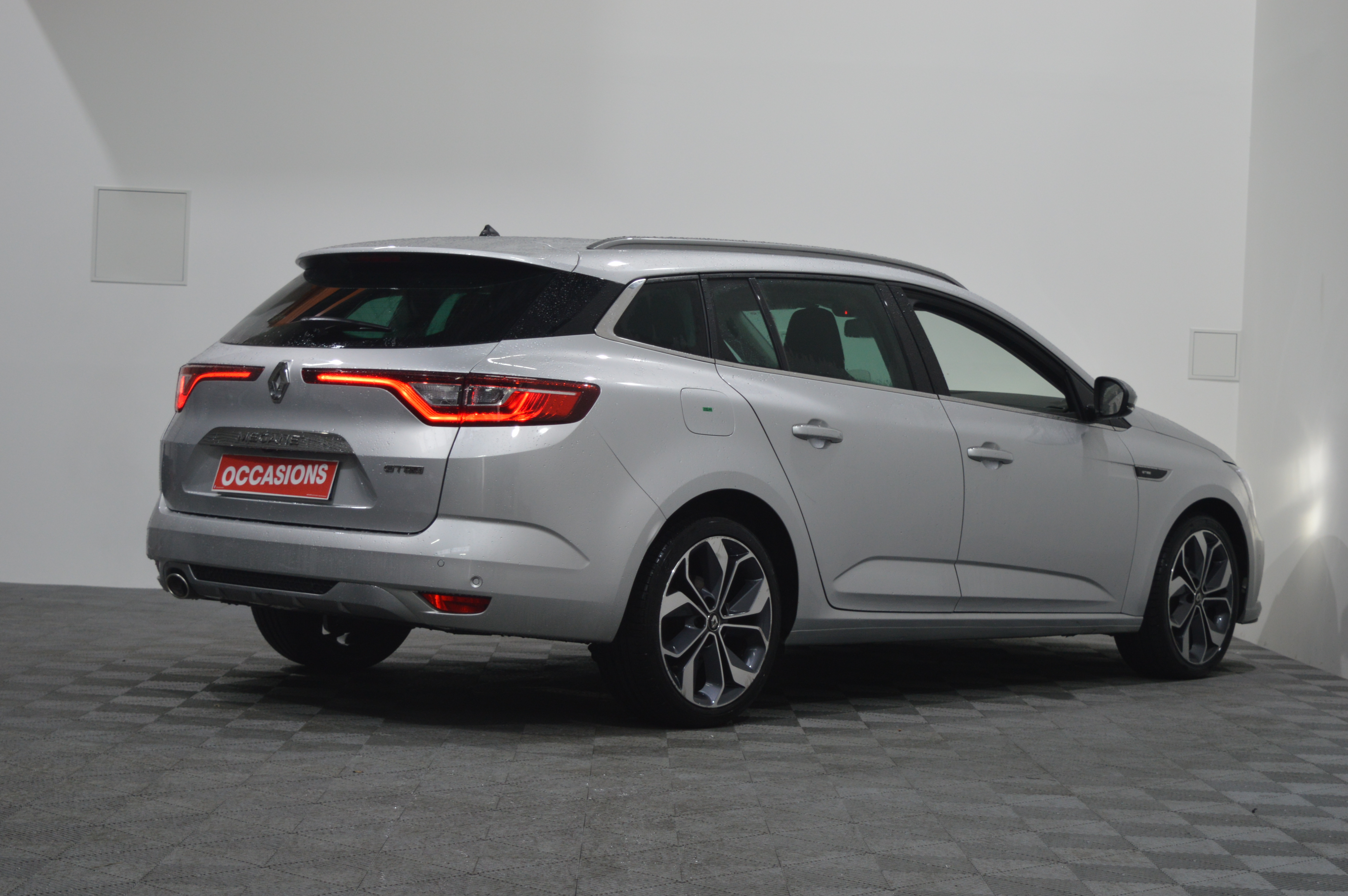 RENAULT MEGANE IV ESTATE