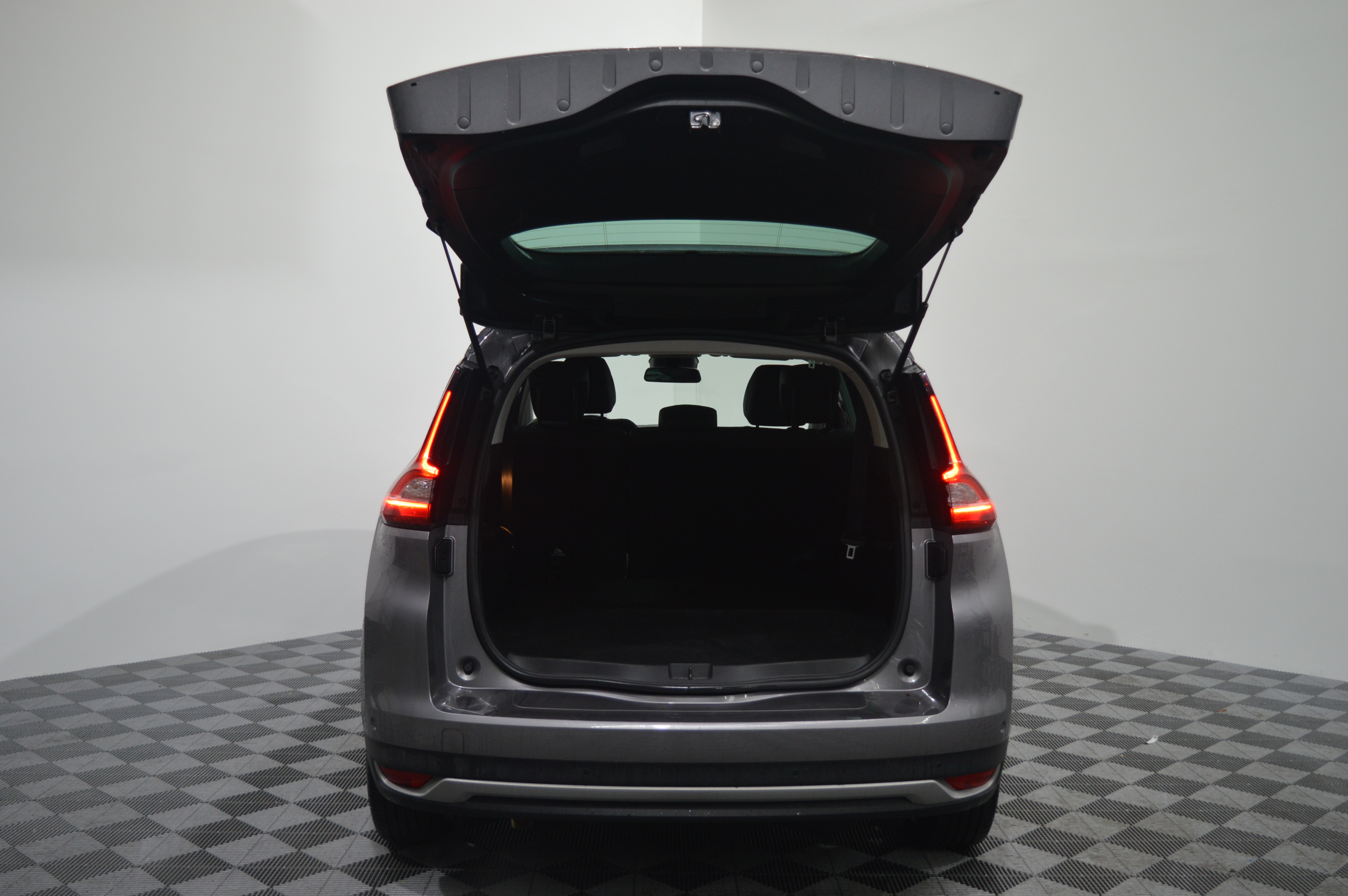 RENAULT GRAND SCENIC IV