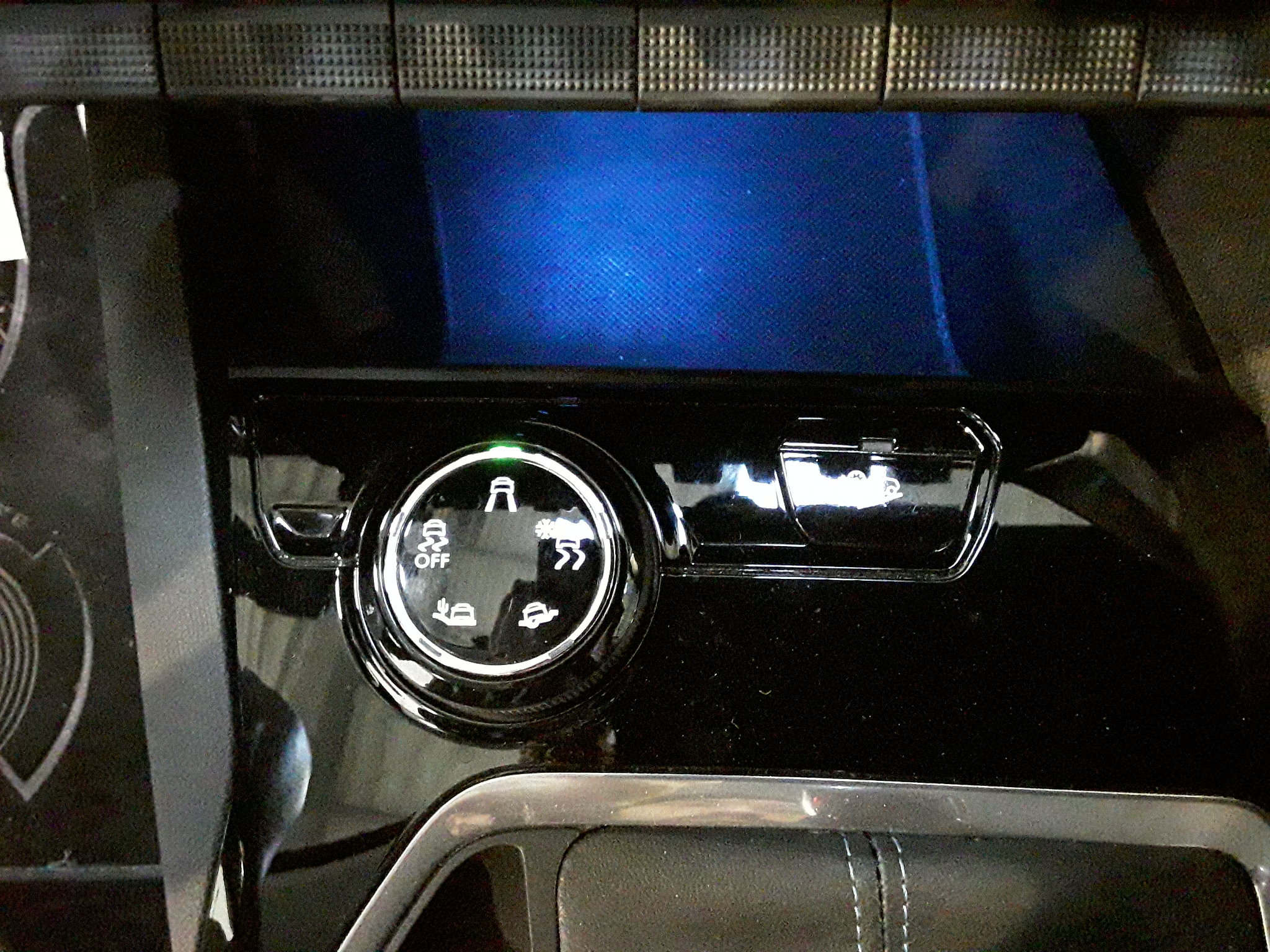 PEUGEOT 3008 BUSINESS