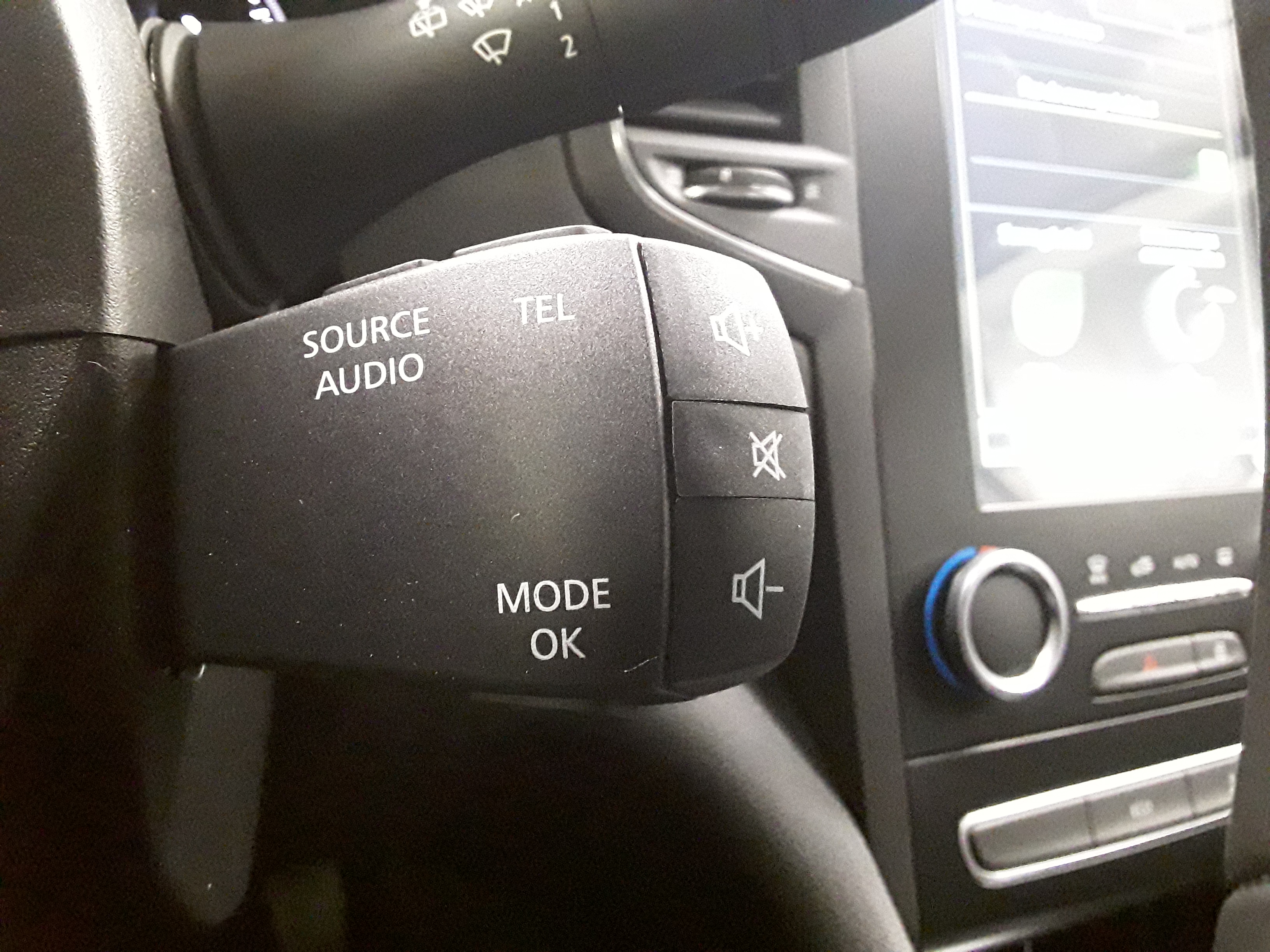 RENAULT MEGANE IV BERLINE