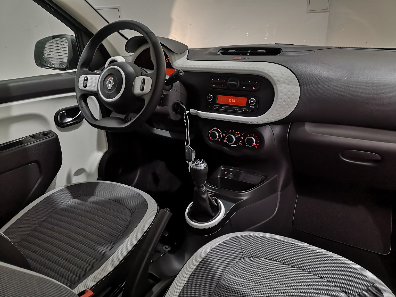 RENAULT TWINGO III