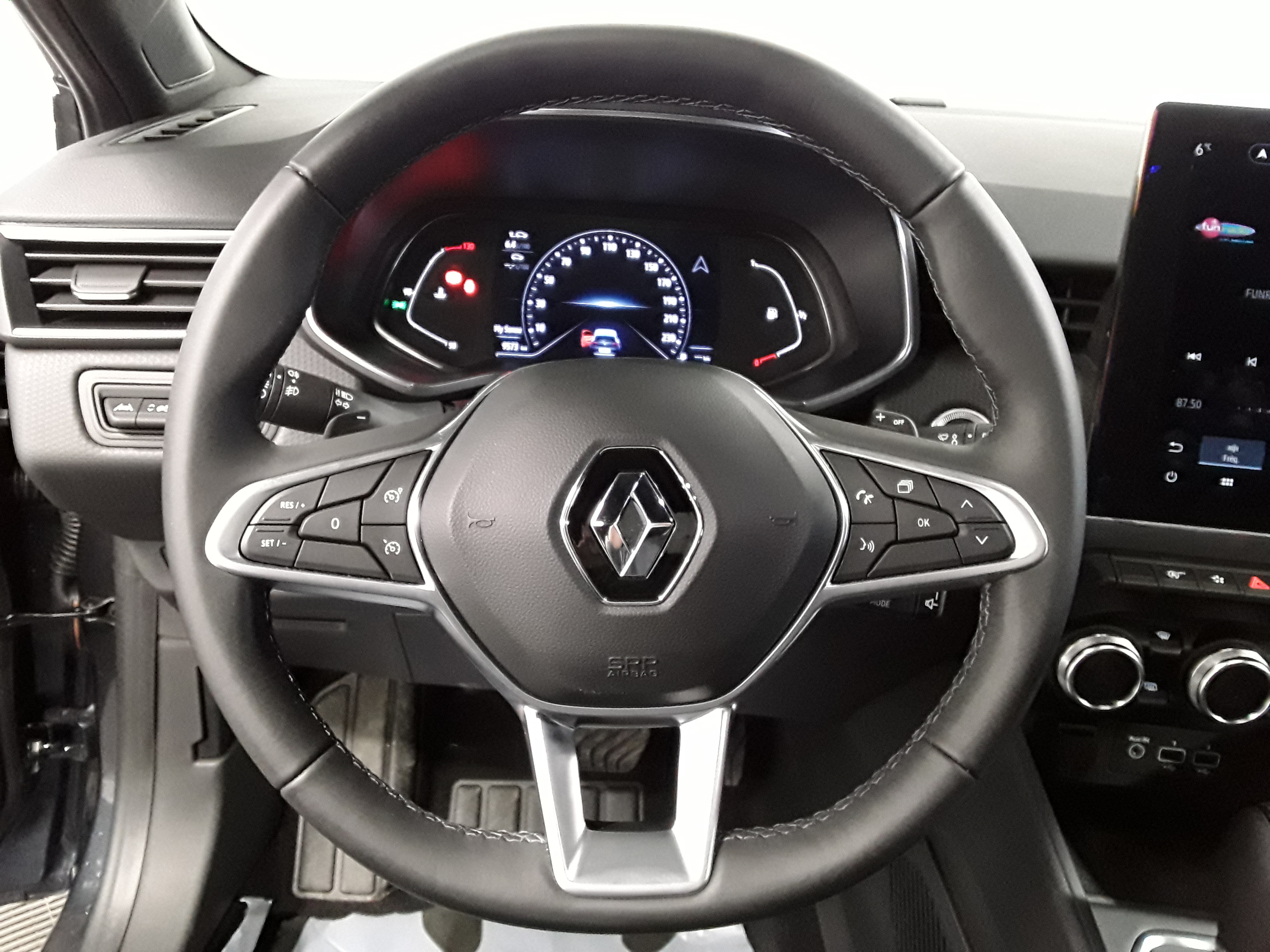 RENAULT CLIO V