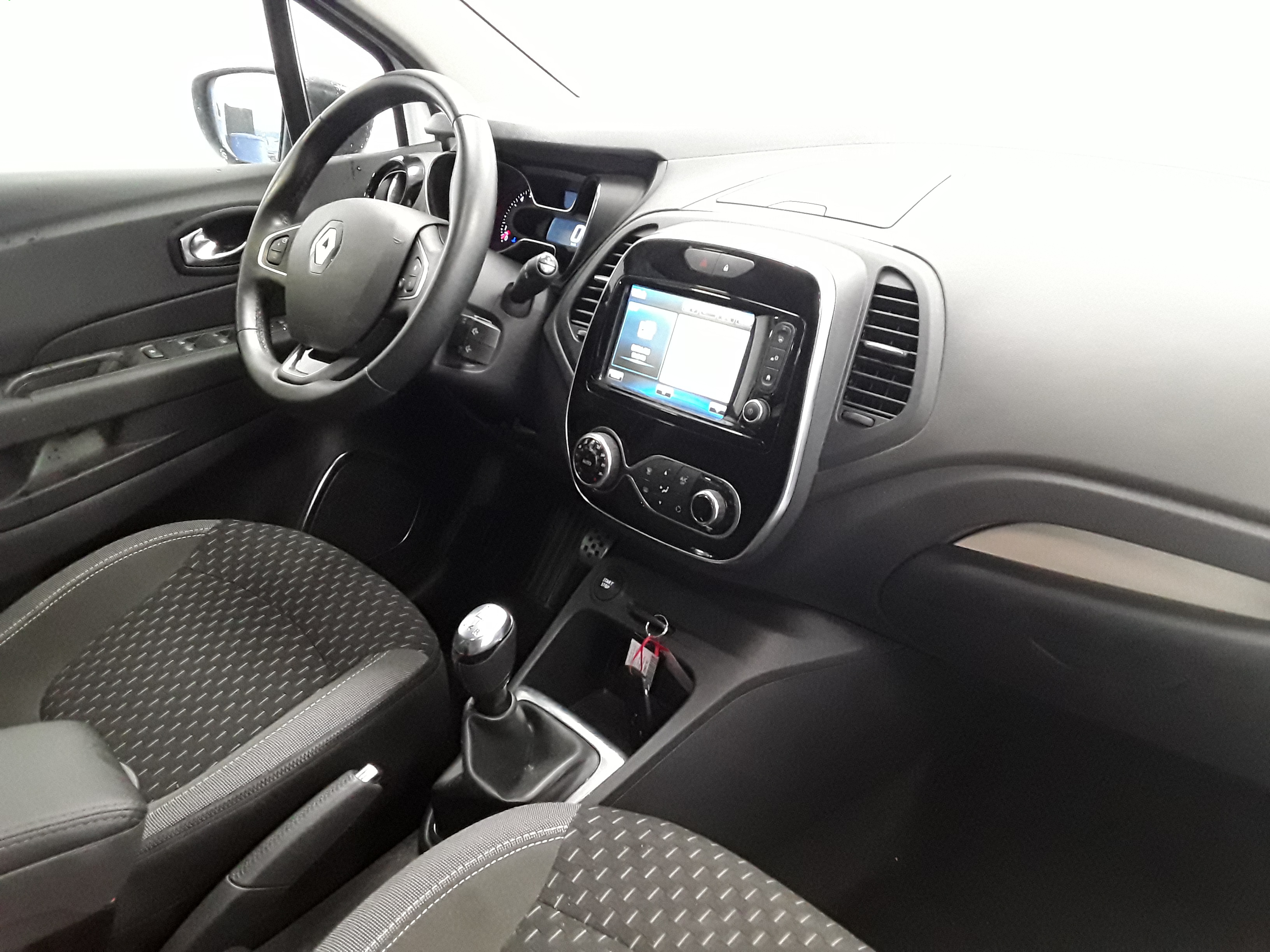 RENAULT CAPTUR