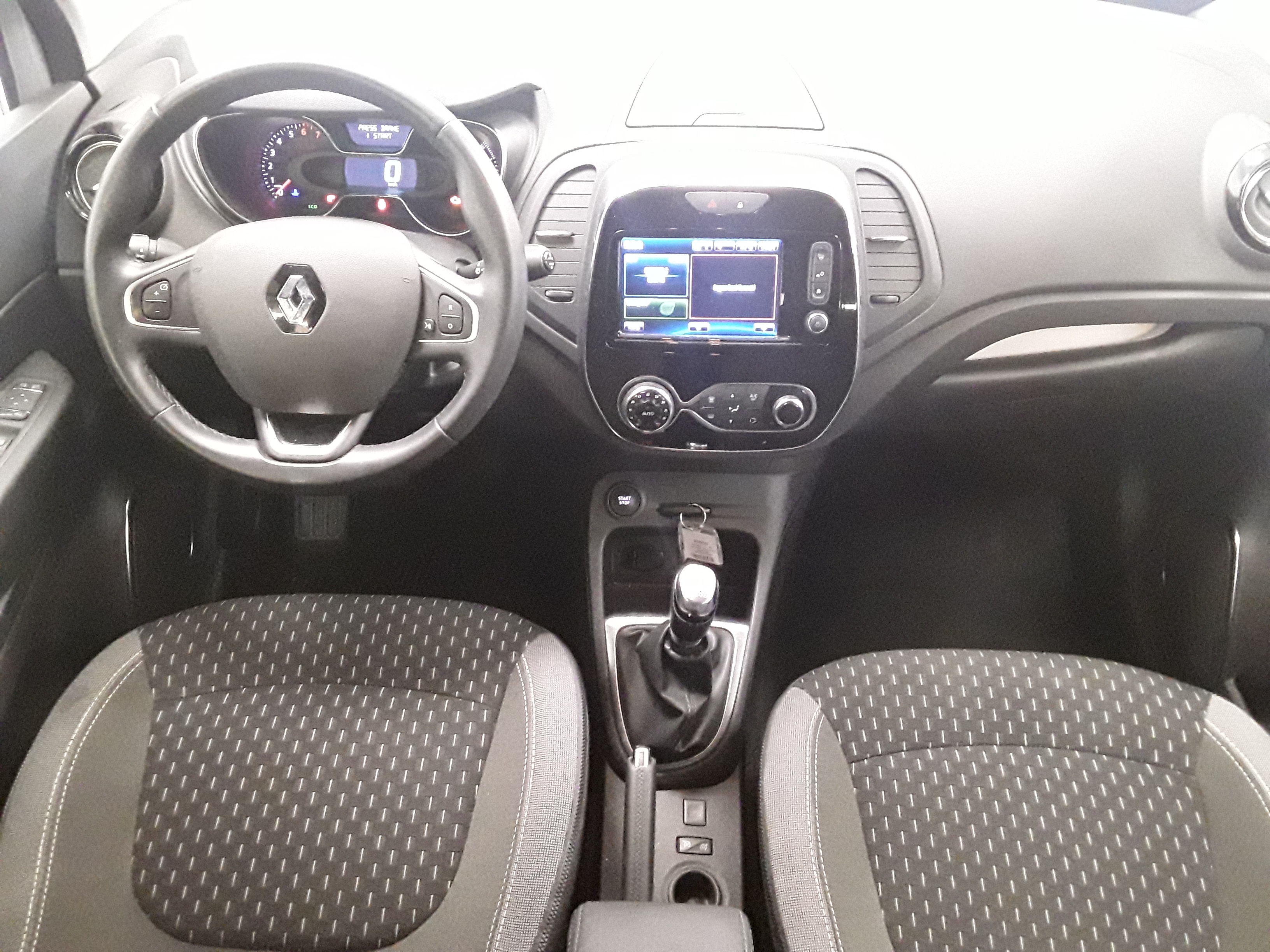 RENAULT CAPTUR