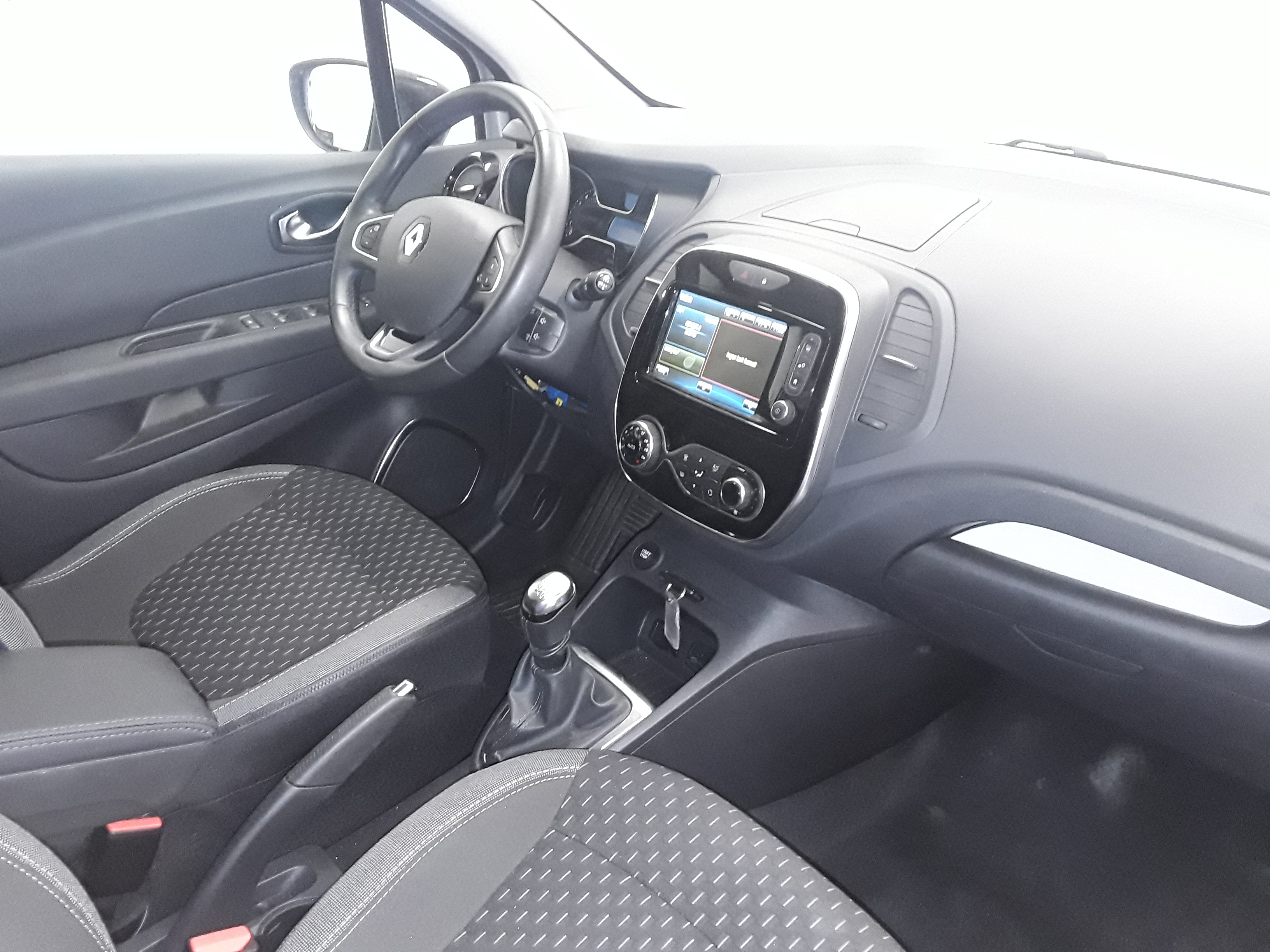 RENAULT CAPTUR