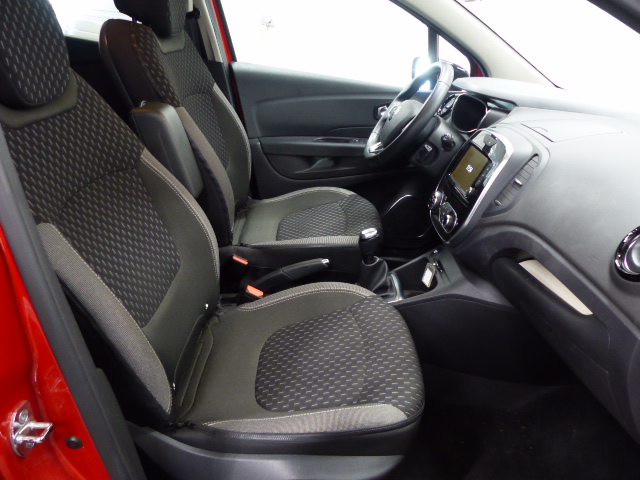 RENAULT CAPTUR