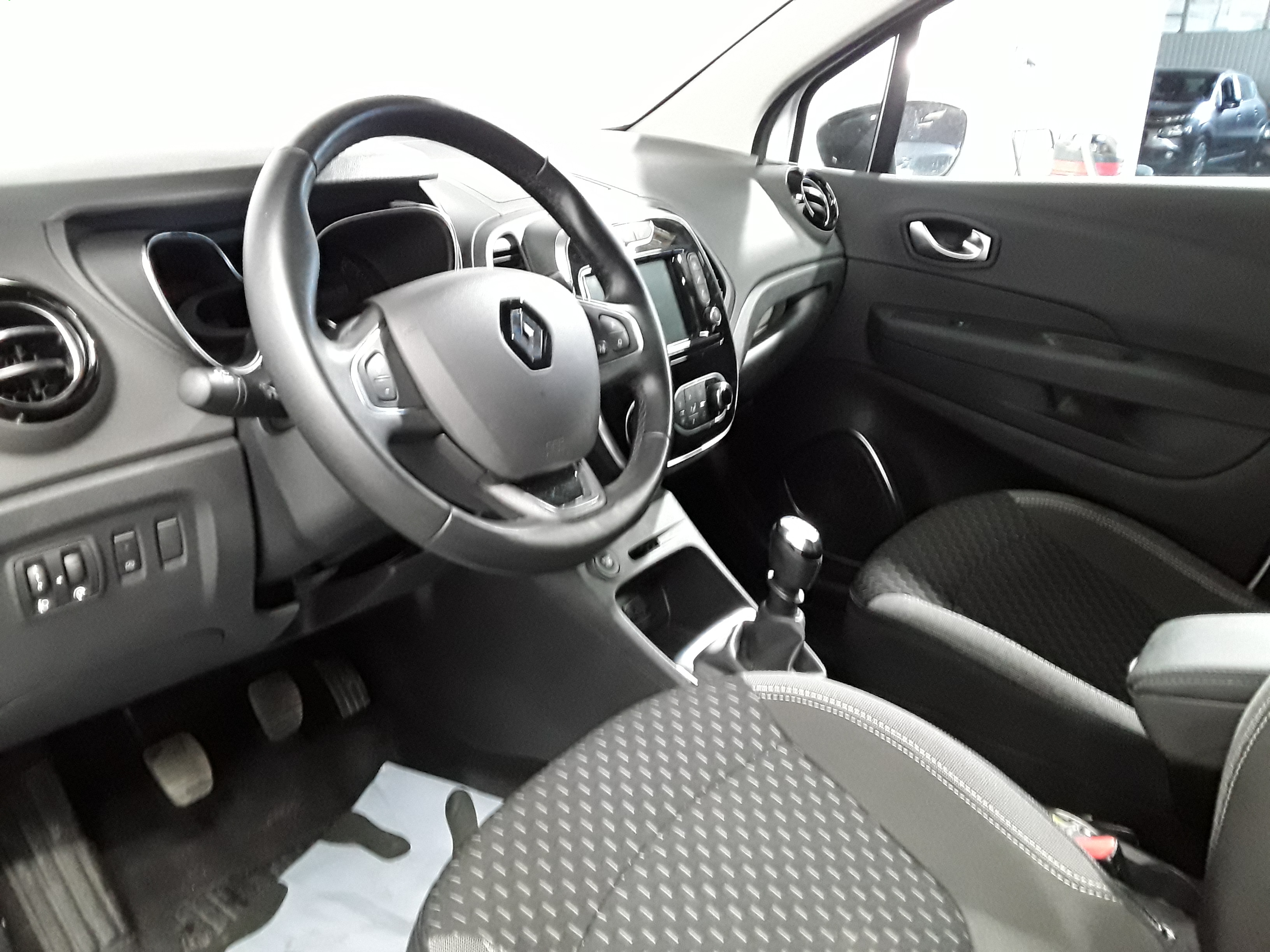 RENAULT CAPTUR