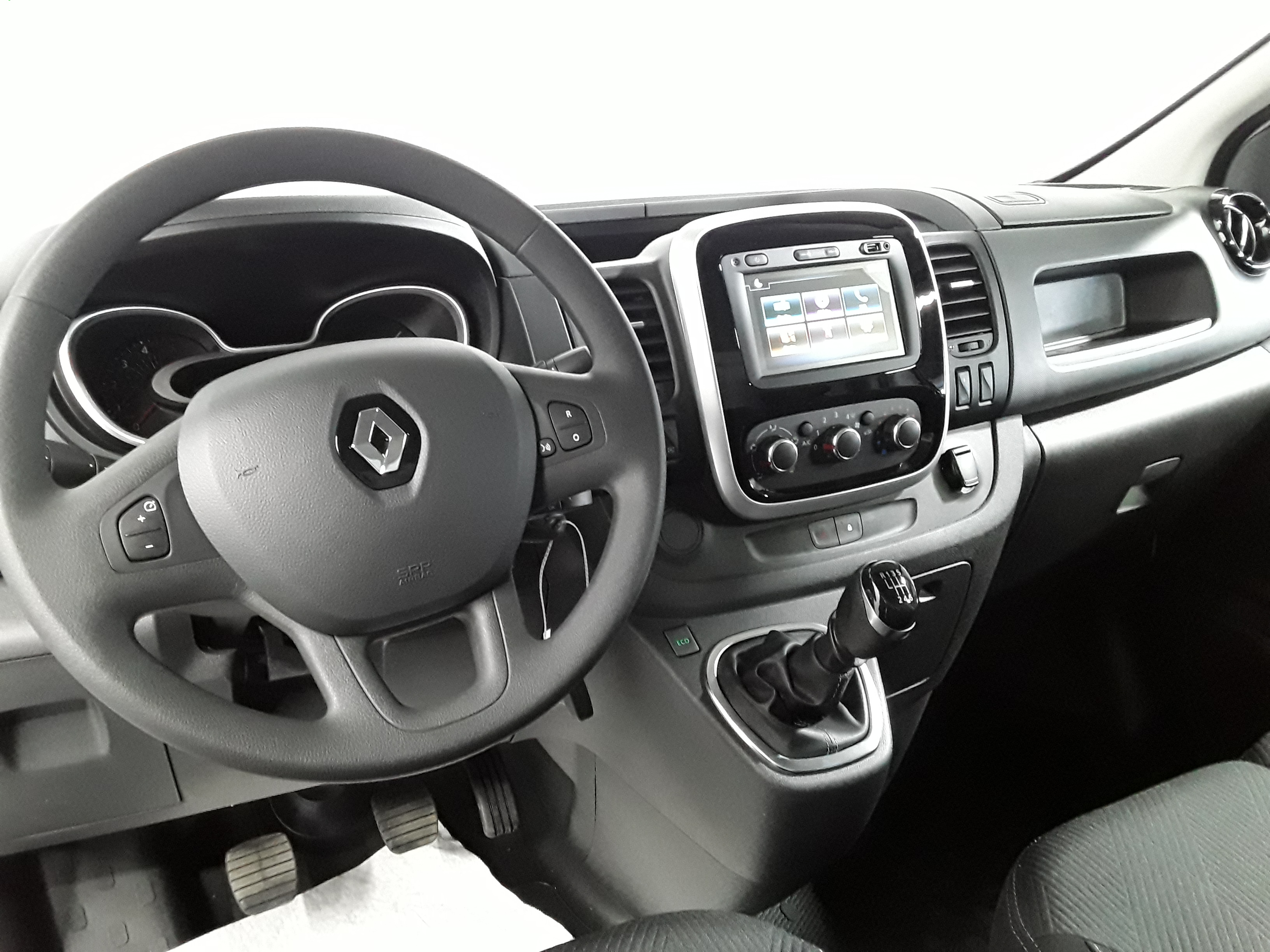 RENAULT TRAFIC FOURGON