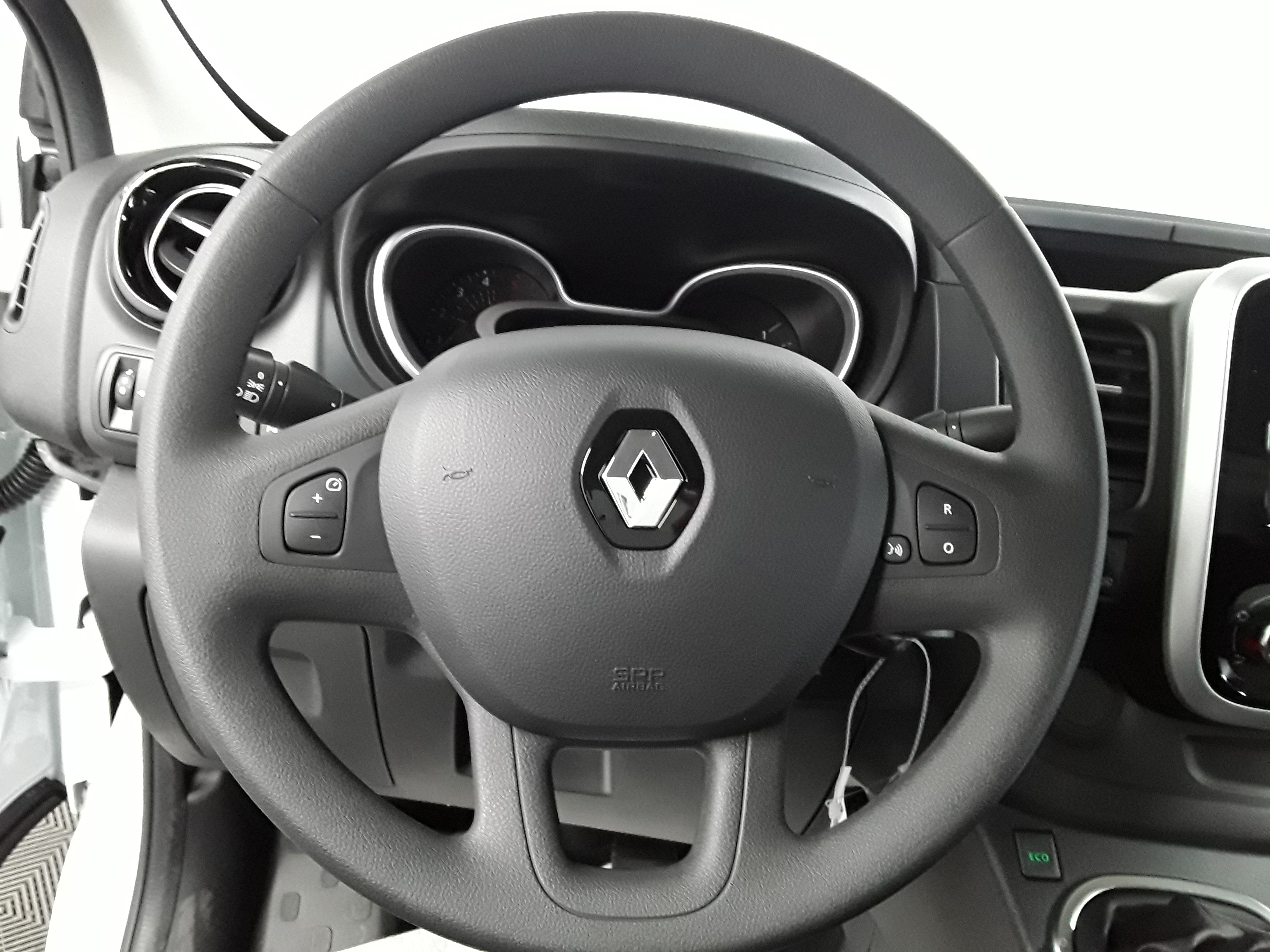 RENAULT TRAFIC FOURGON