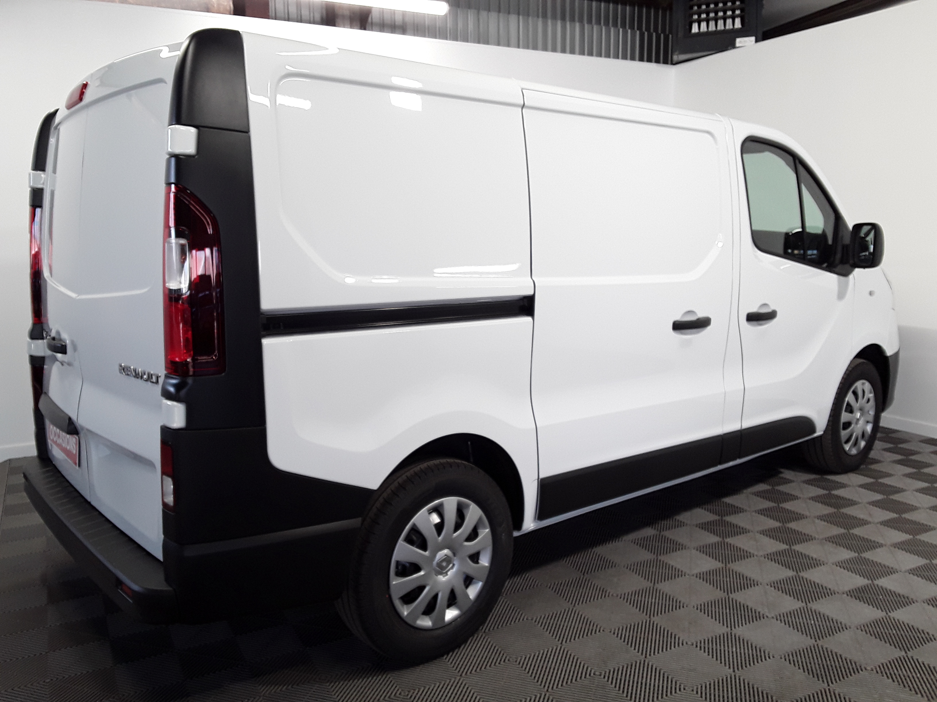 RENAULT TRAFIC FOURGON