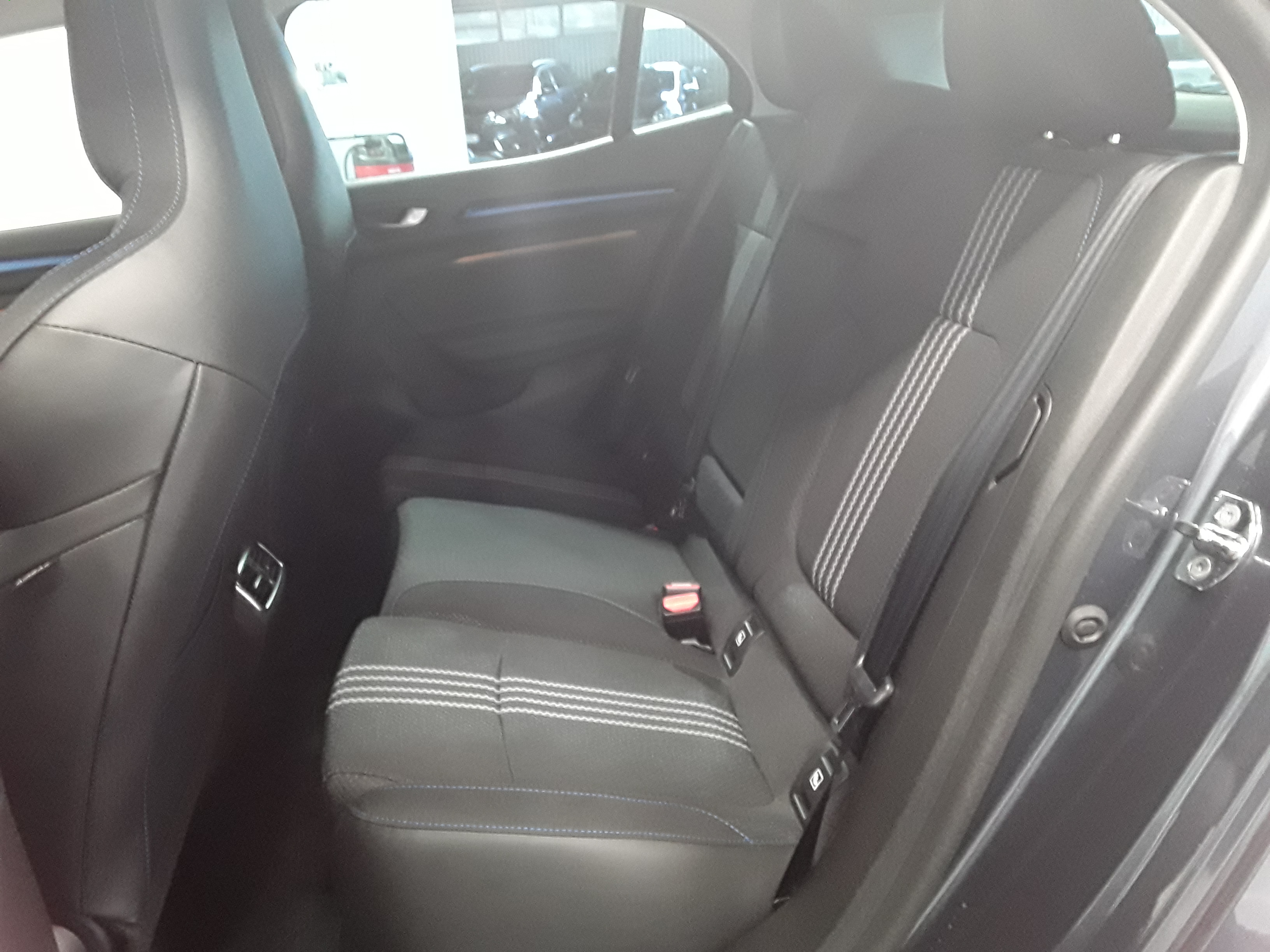 RENAULT MEGANE IV BERLINE