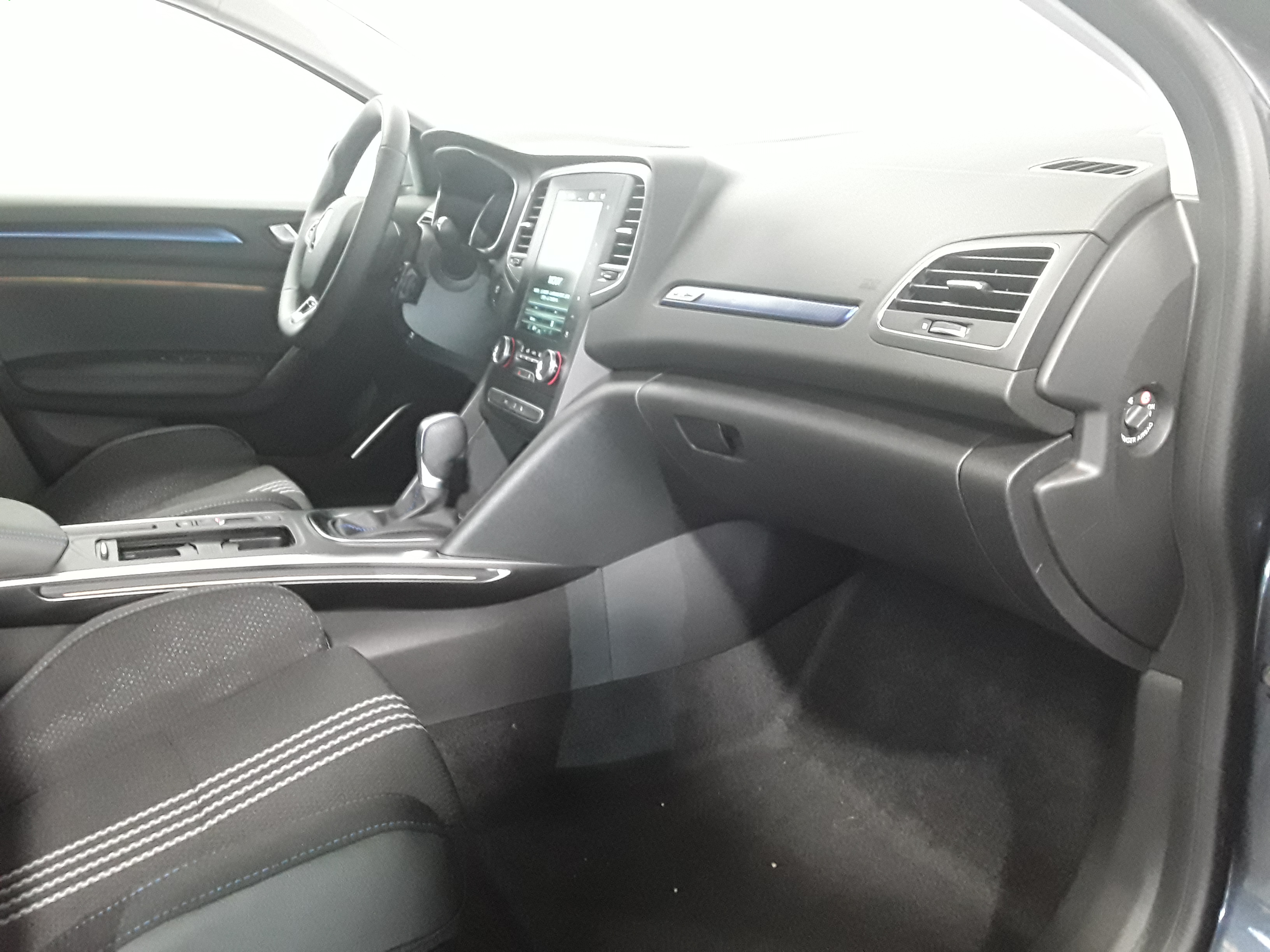 RENAULT MEGANE IV BERLINE