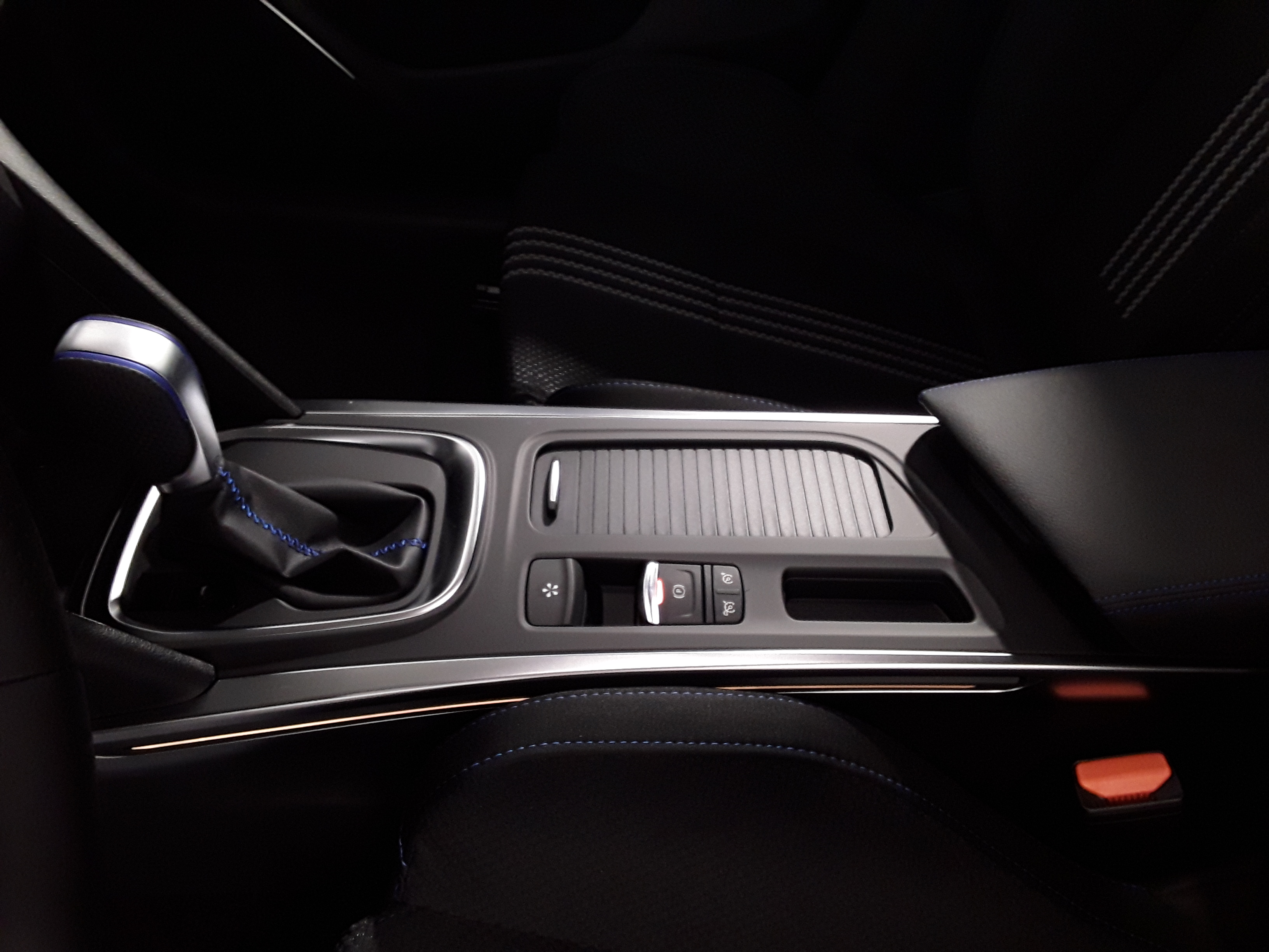 RENAULT MEGANE IV BERLINE