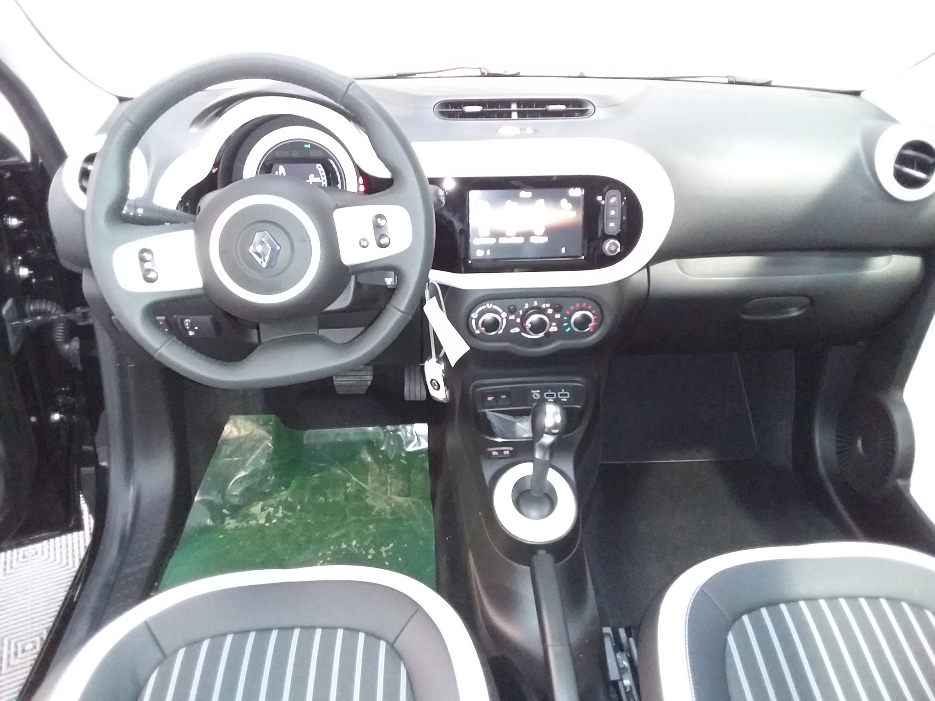RENAULT TWINGO III