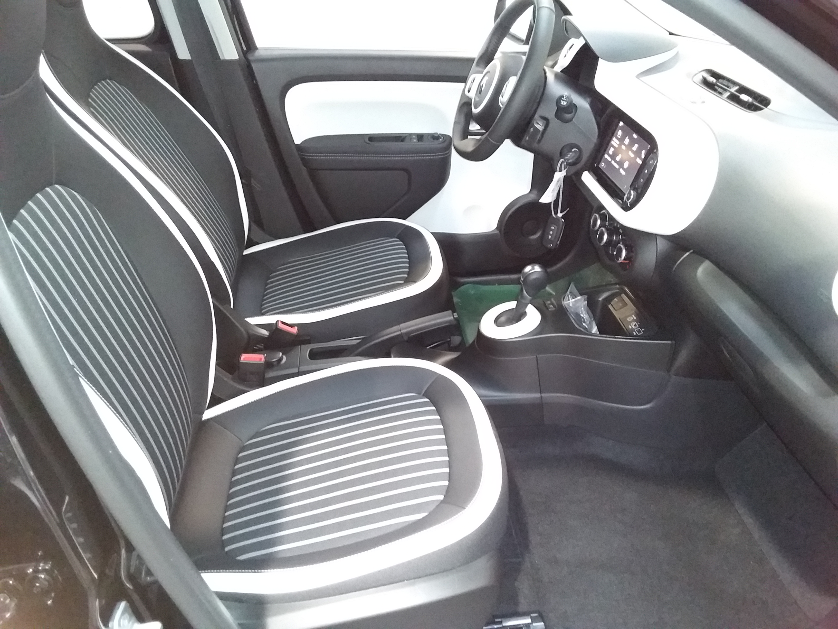 RENAULT TWINGO III