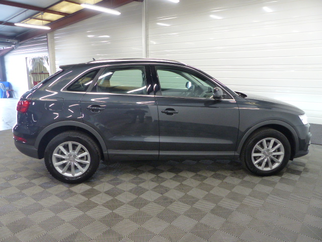 AUDI Q3 BUSINESS