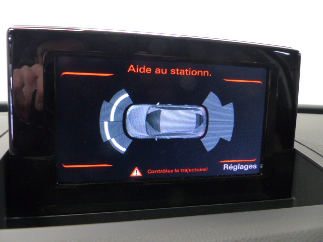 AUDI Q3 BUSINESS