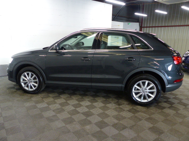 AUDI Q3 BUSINESS