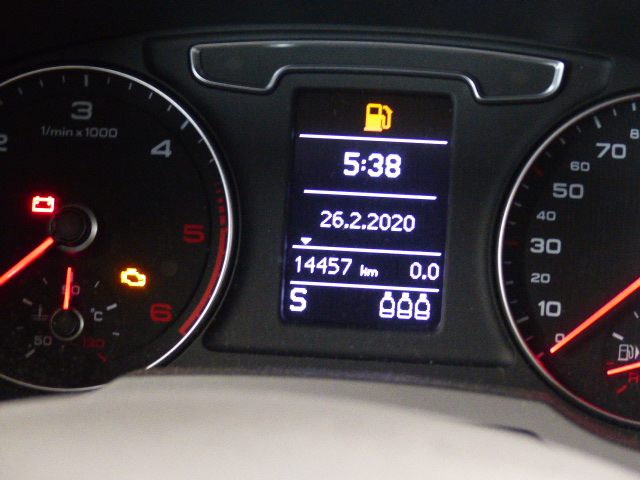AUDI Q3 BUSINESS